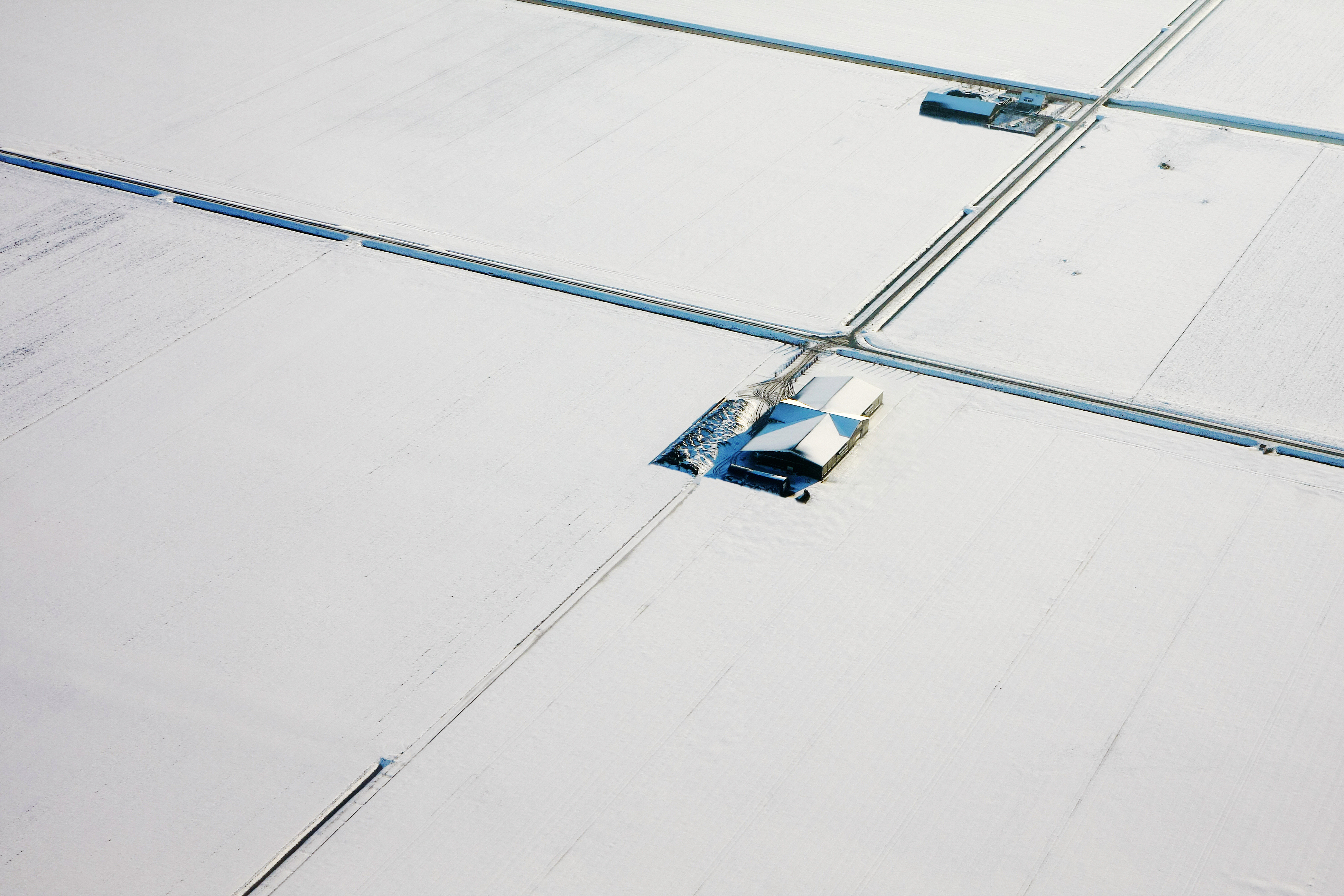 winter-vanuit-de-lucht