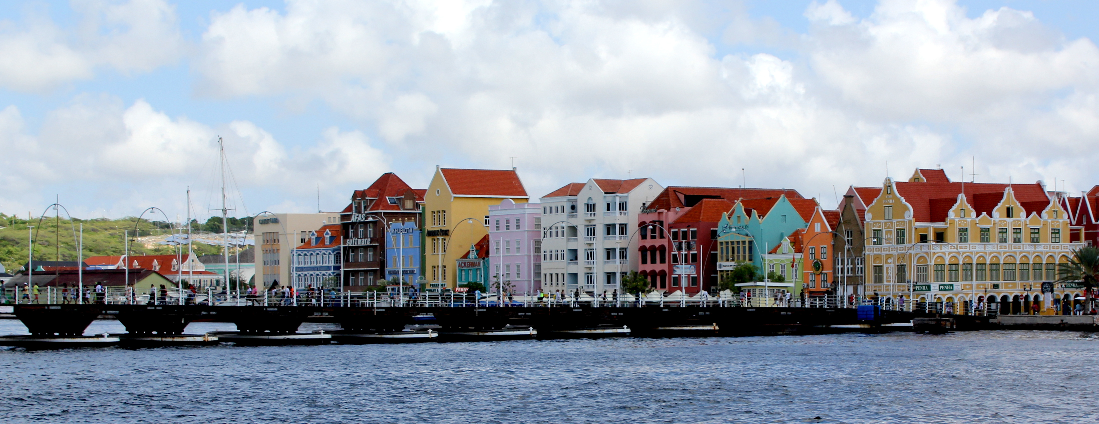 pontjesbrug-in-willemstad