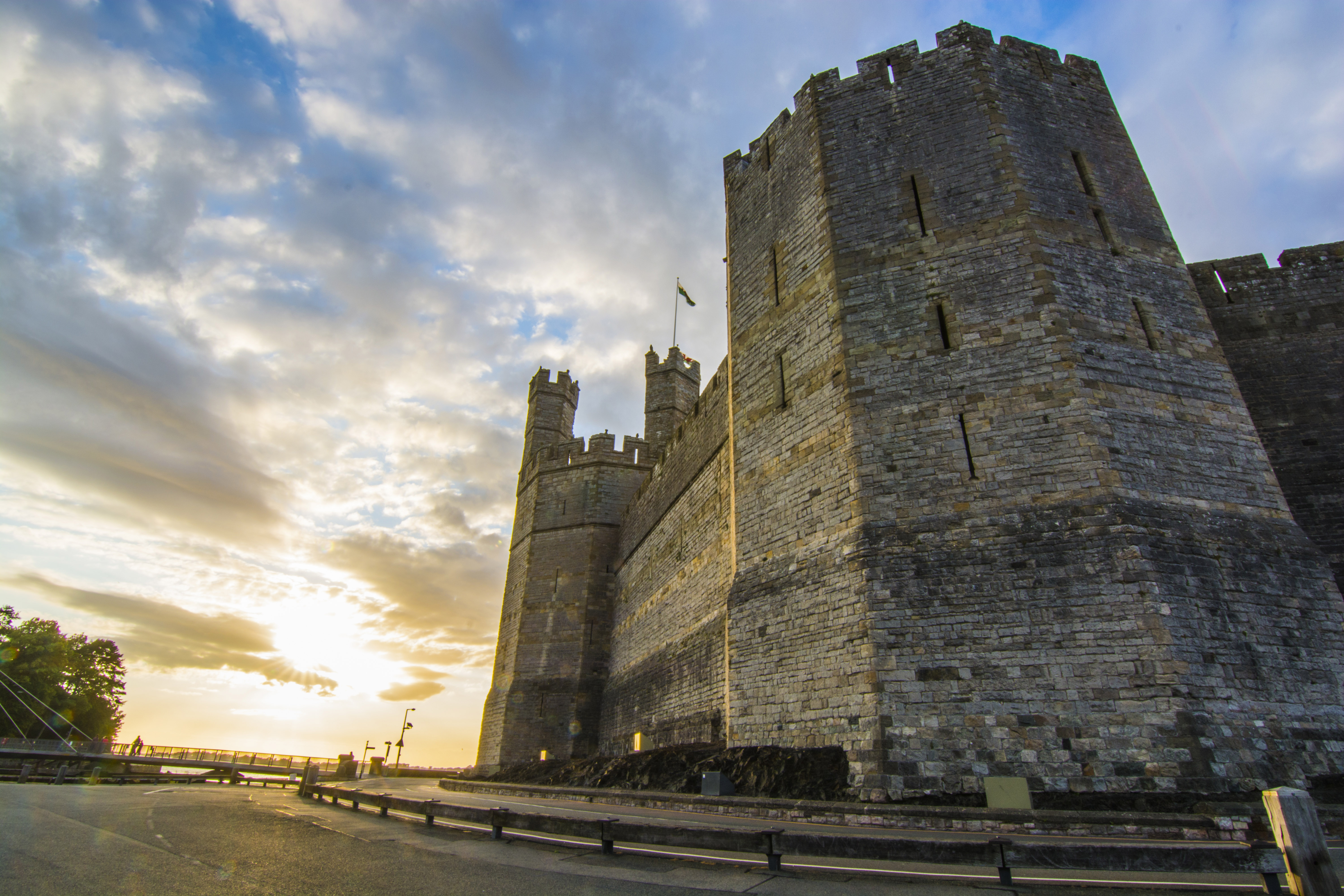 caernarfon-castle-bij-zonsondergang