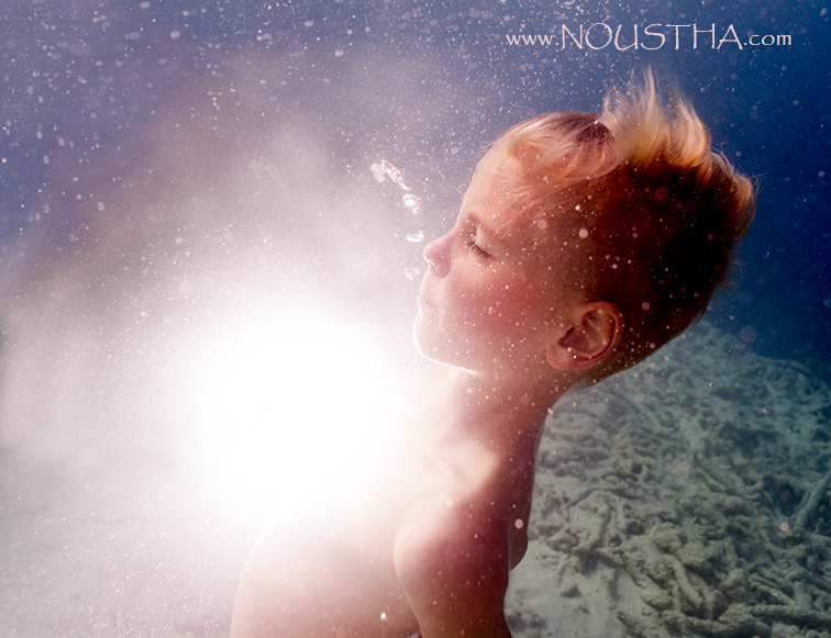 licht-explosie-in-de-zee-van-bonaire