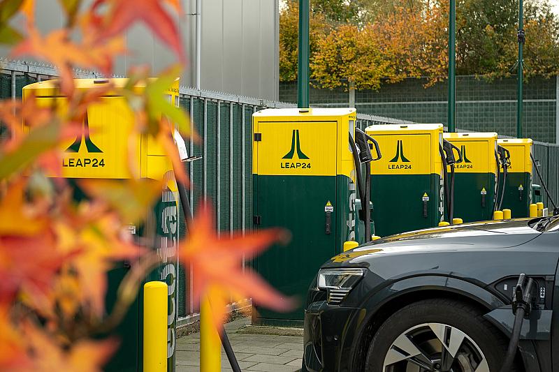prijsdoorbraak-leap24-maakt-snelladen-voor-de-prijs-van-thuisladen-mogelijk
