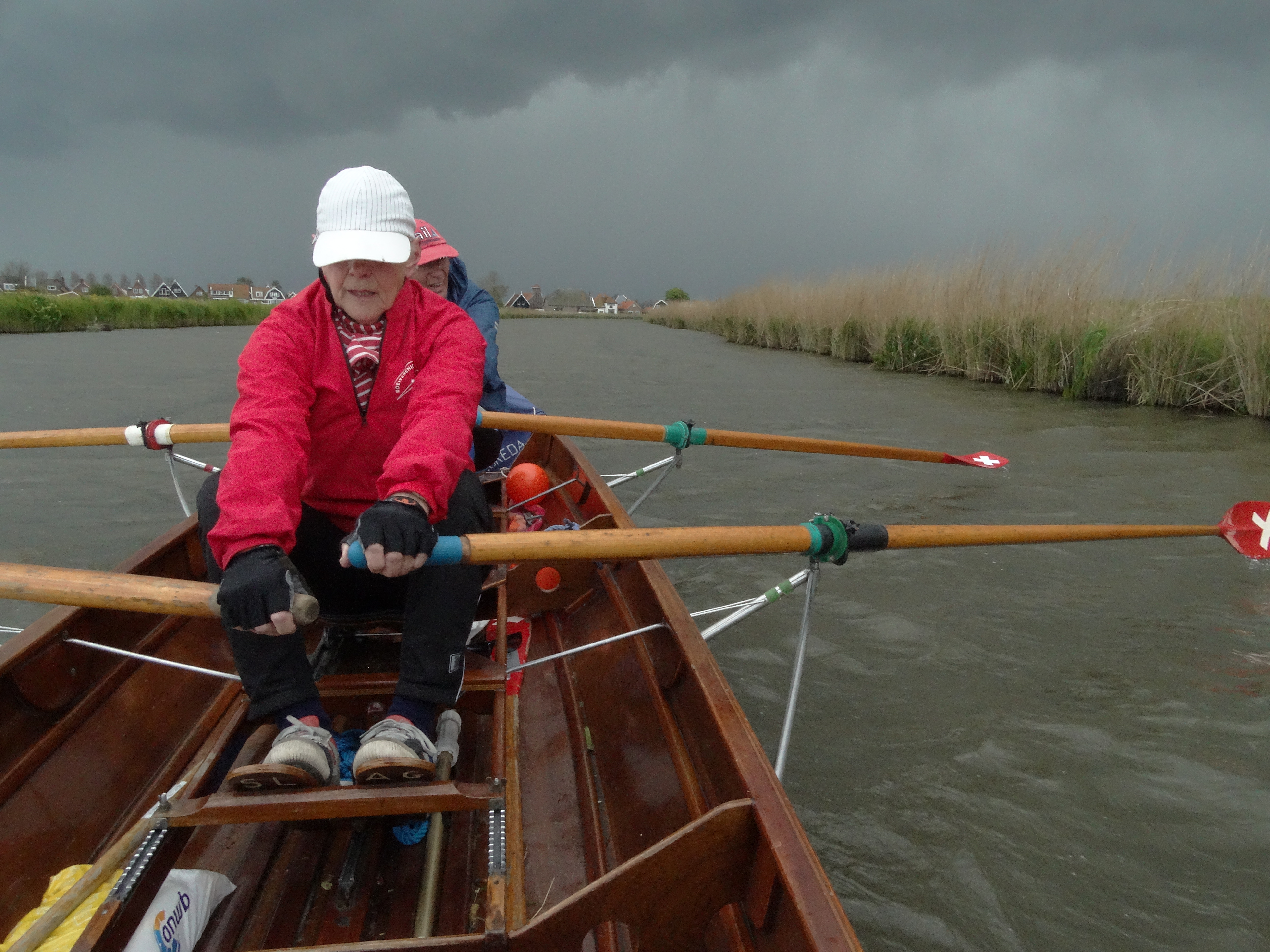 roeien-tegen-de-weergoden