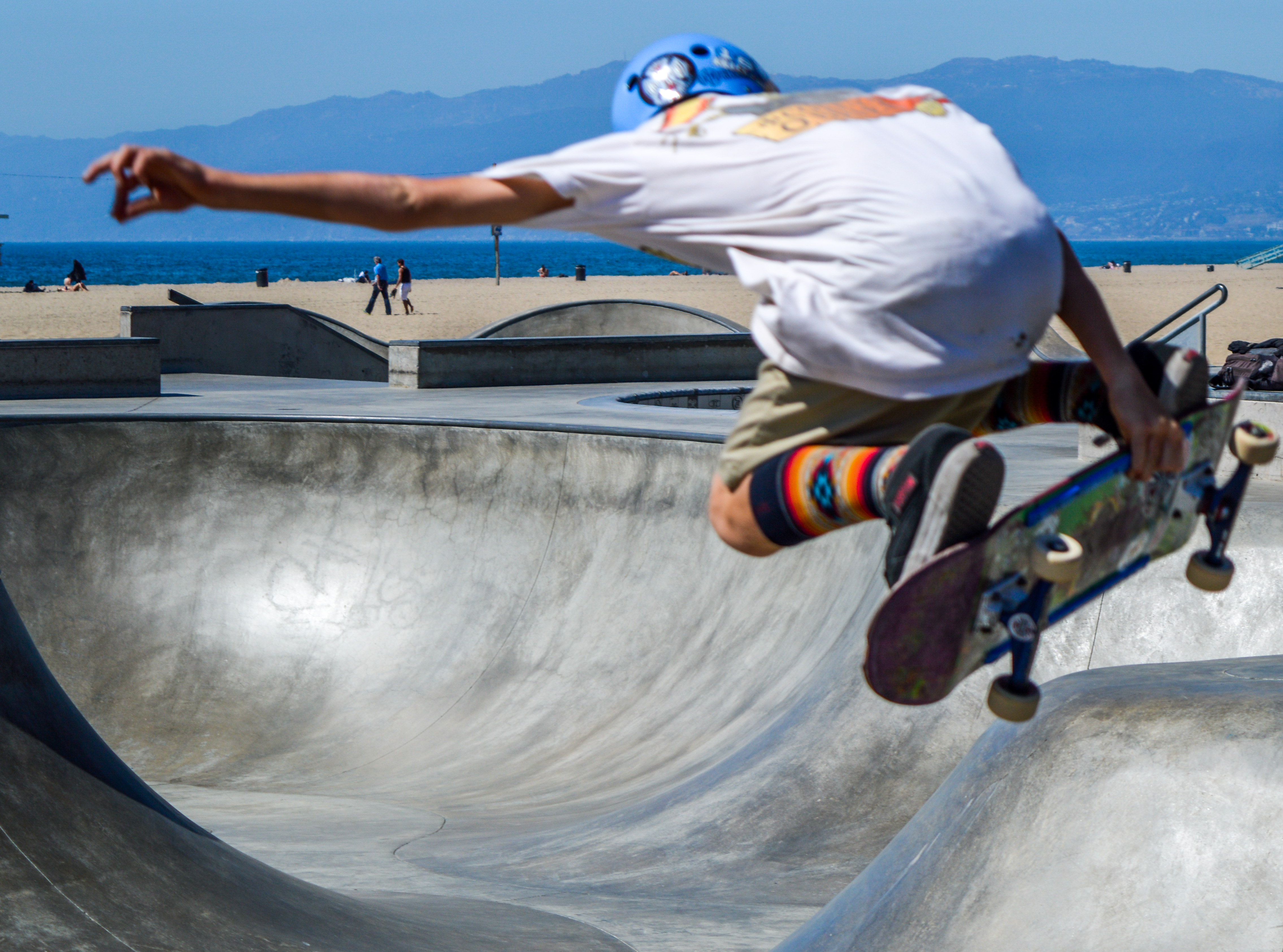 off-focus-action-in-venice-beach