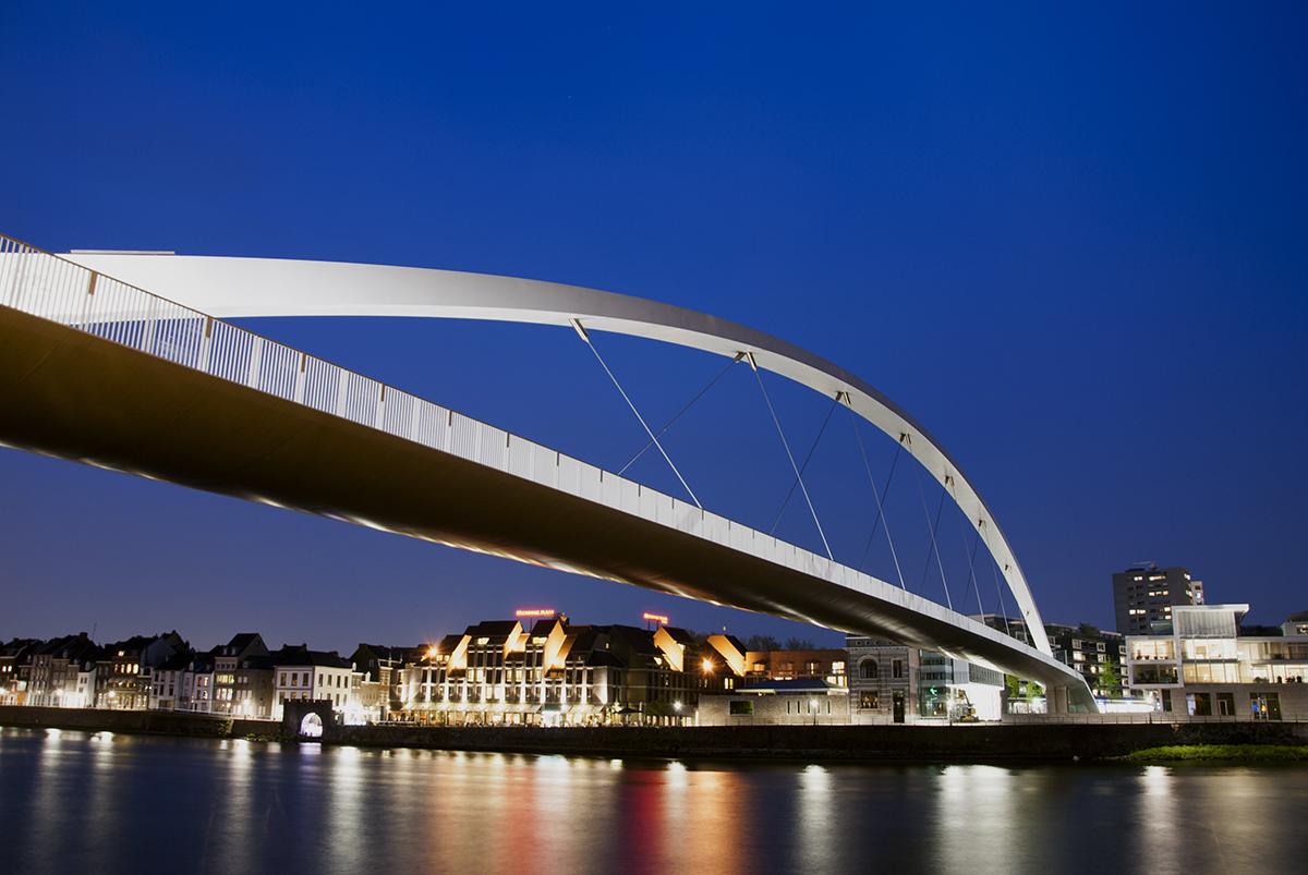 maastricht-in-de-nacht