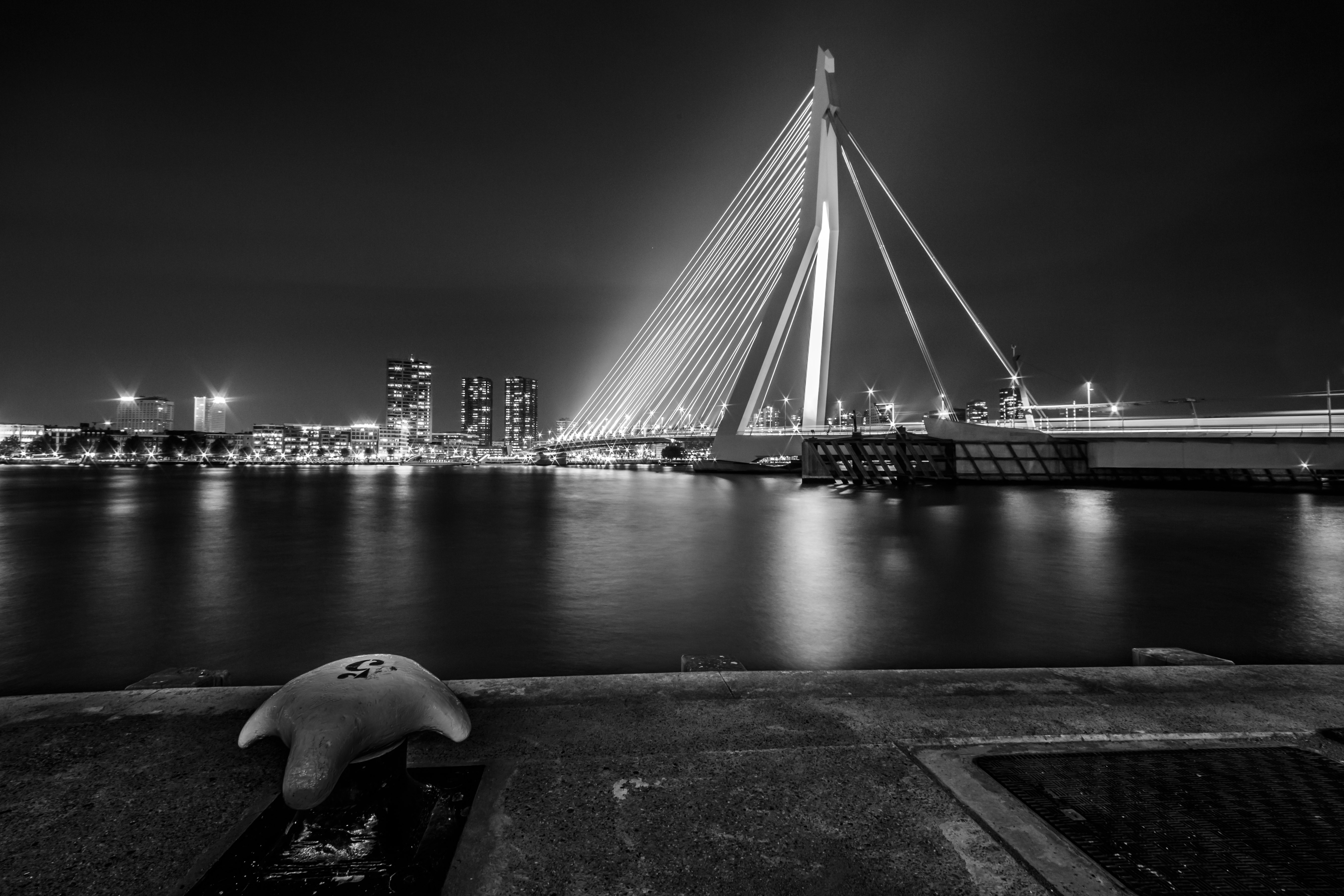 rotterdam-bij-nacht-1
