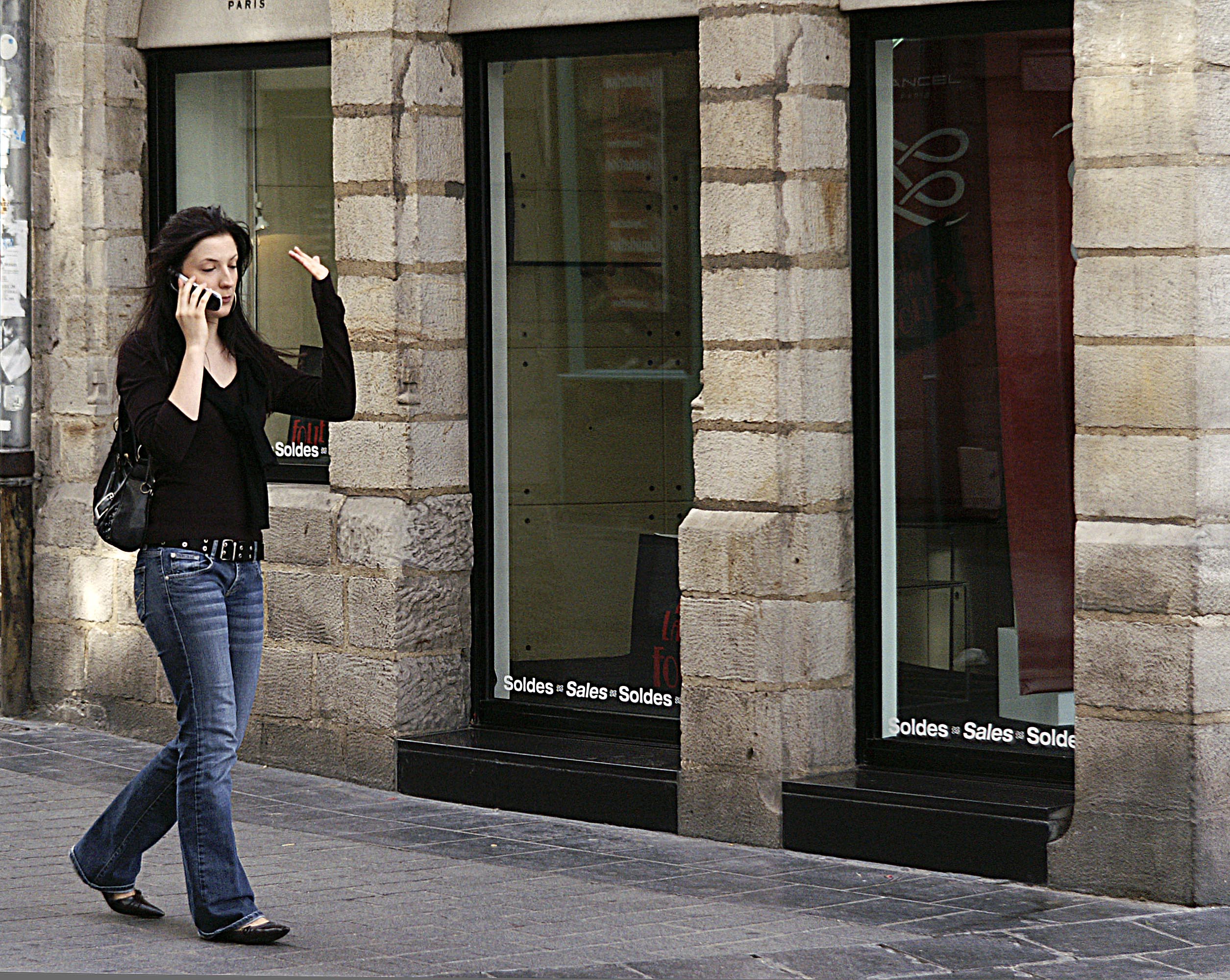 shoppen-en-telefoneren