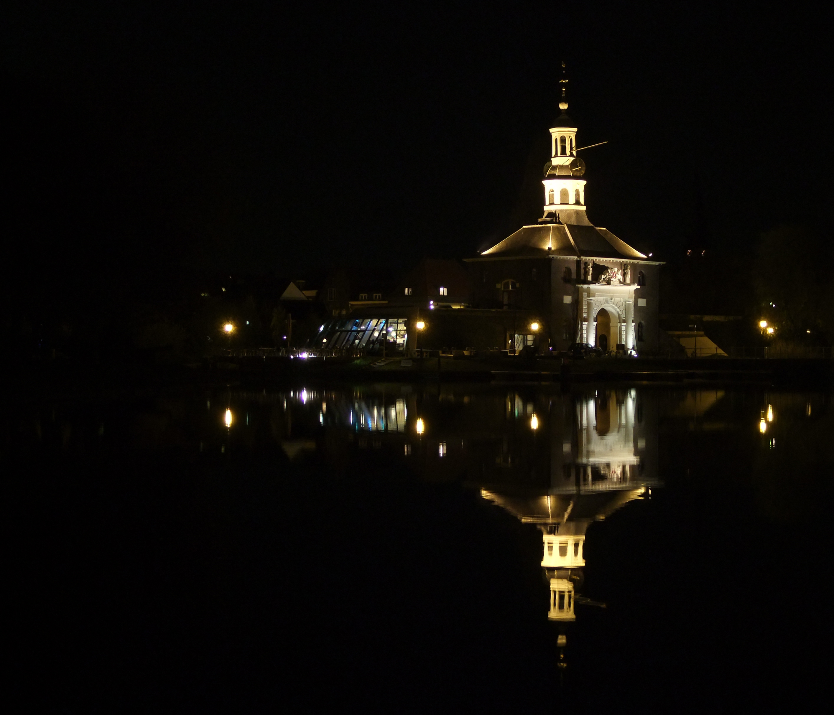leiden-in-spiegelbeeld