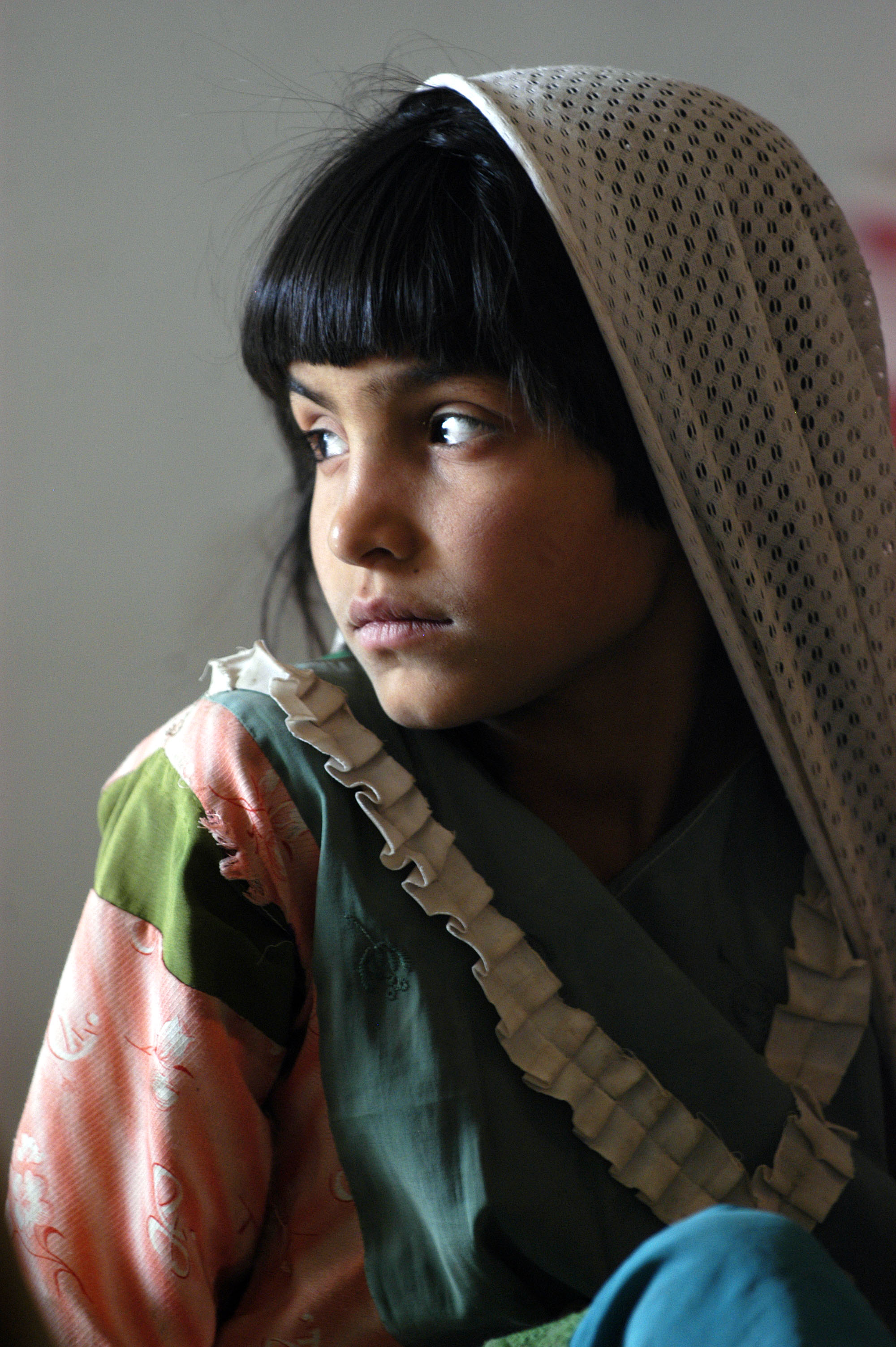 getrouwmatiseerd-afghaans-meisje