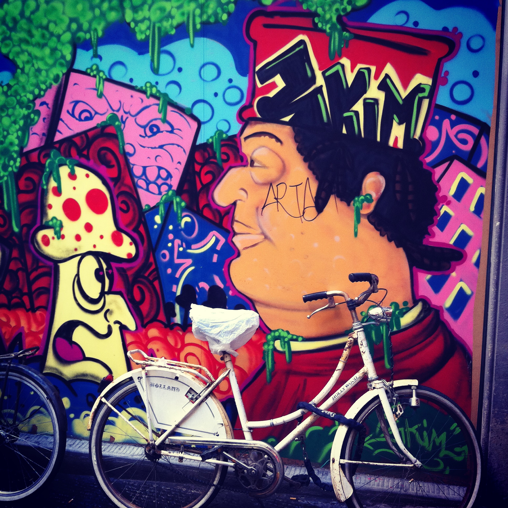 street-art-meets-renaissance-art