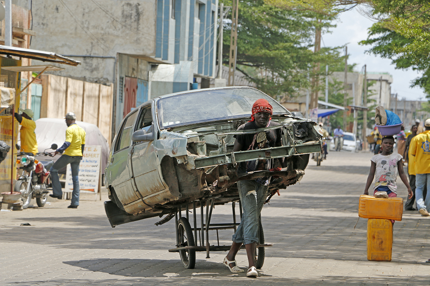 streetlife-in-benin