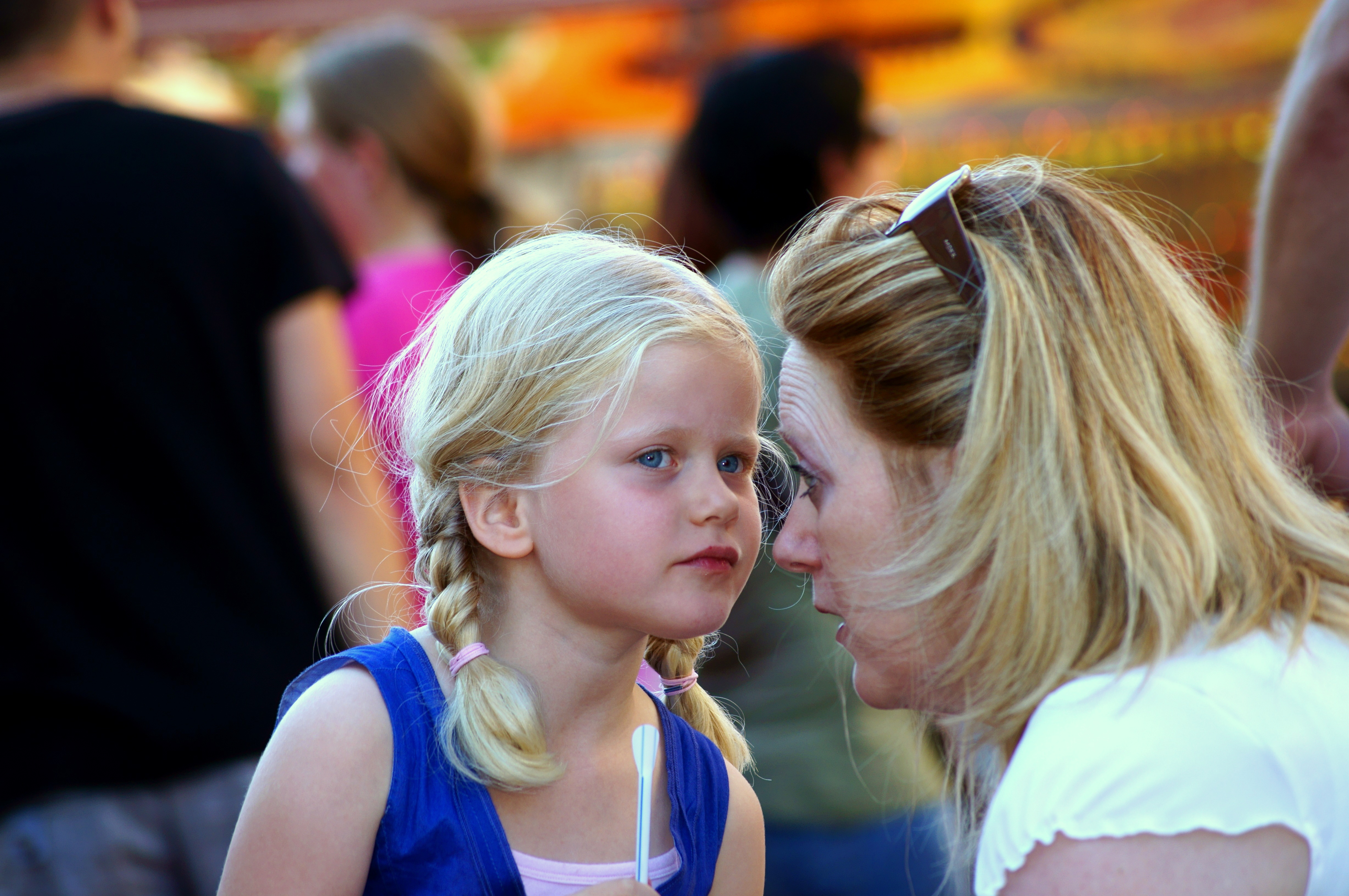 even-naar-mama-luisteren