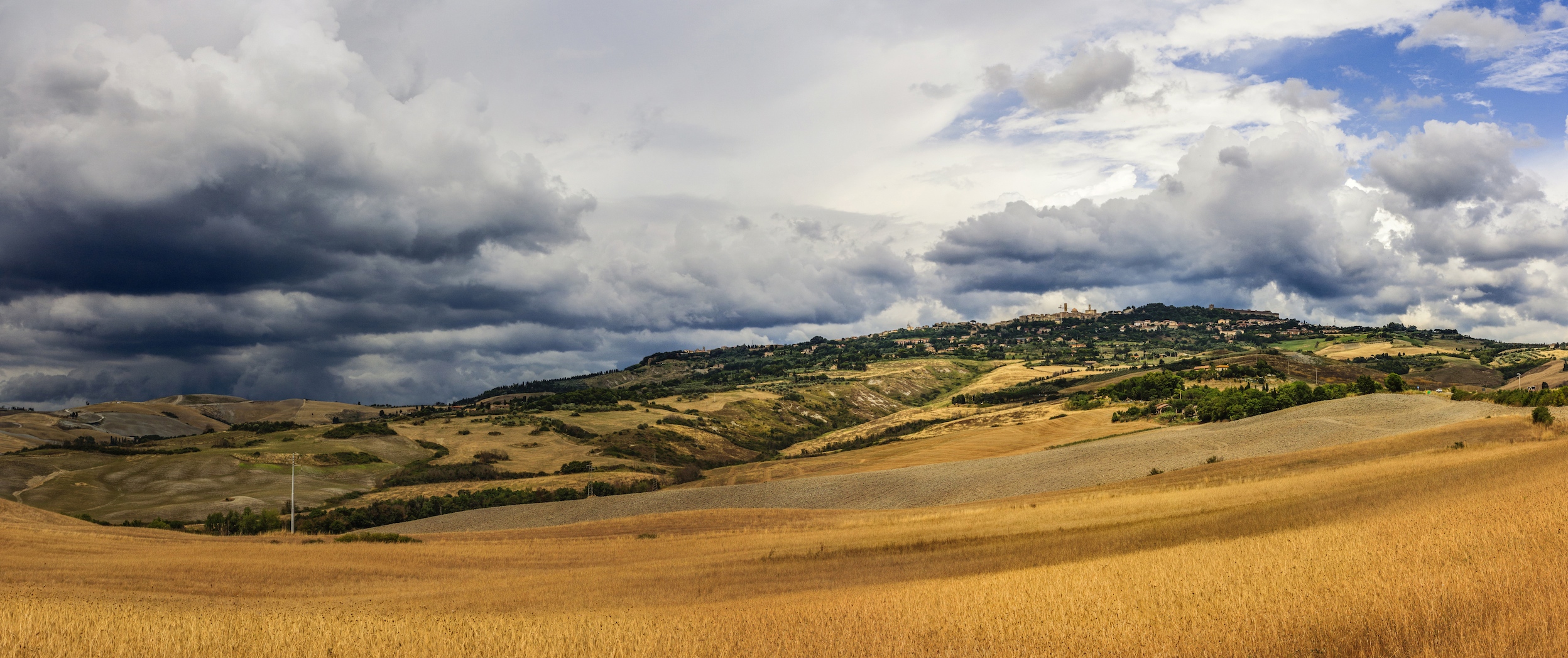 wolken-boven-toscane
