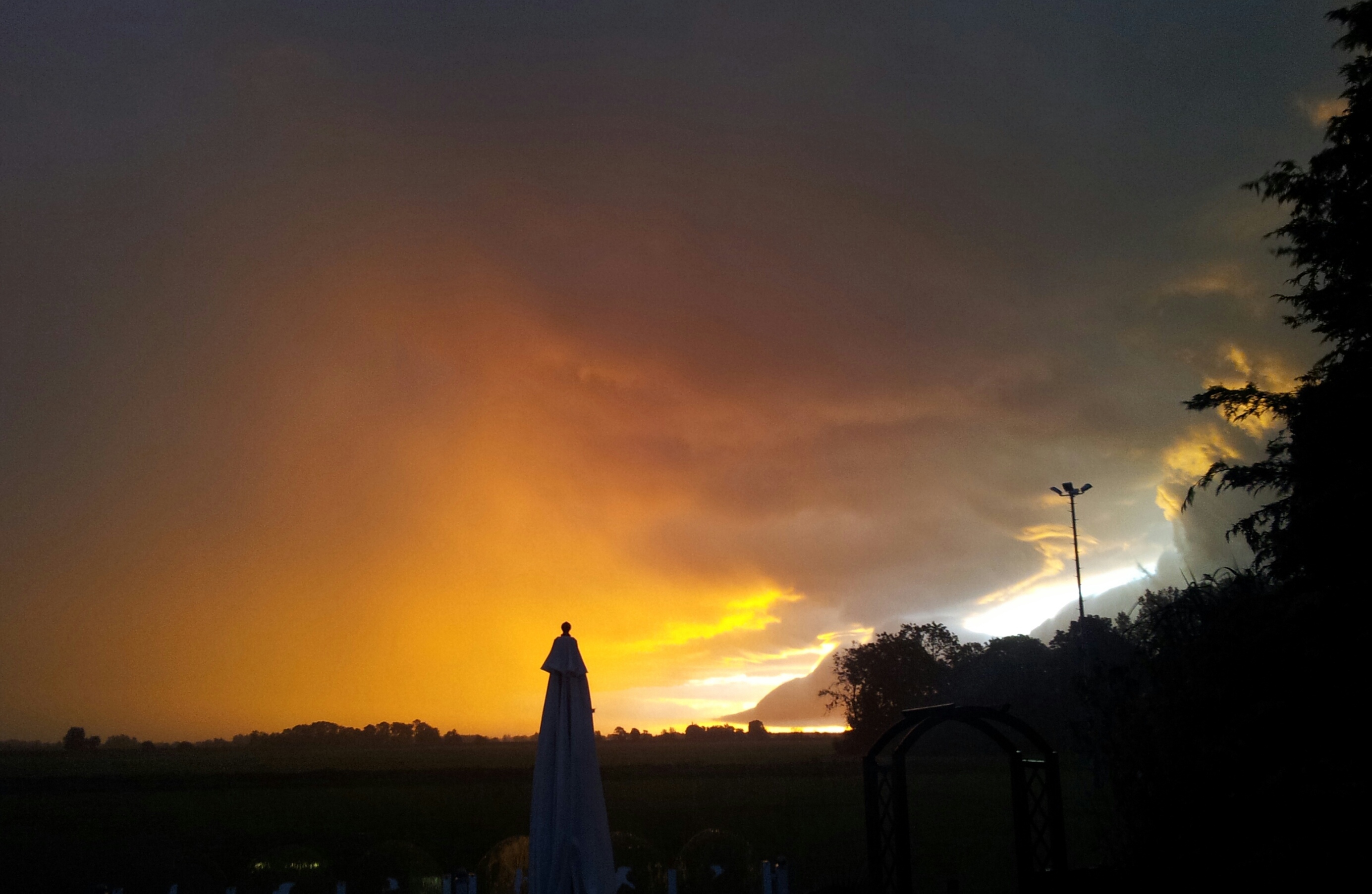 van-licht-naar-donker