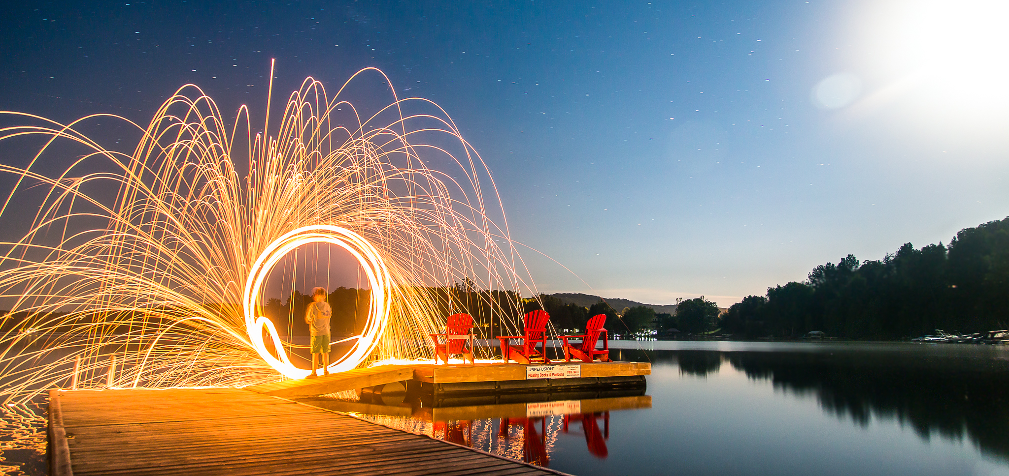 peninsula-lake-night