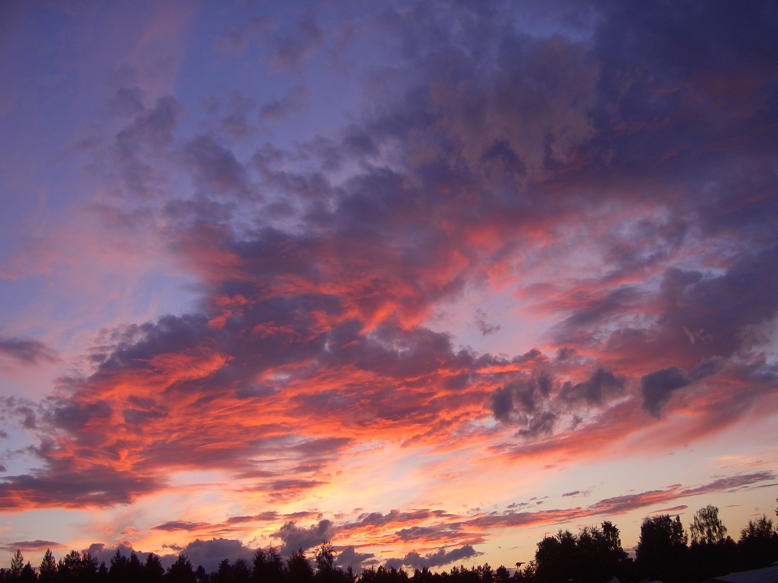 avondlucht-boven-de-poolcirkel