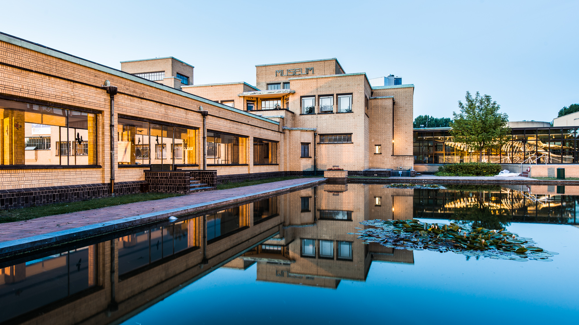 gemeentemuseum-den-haag-1