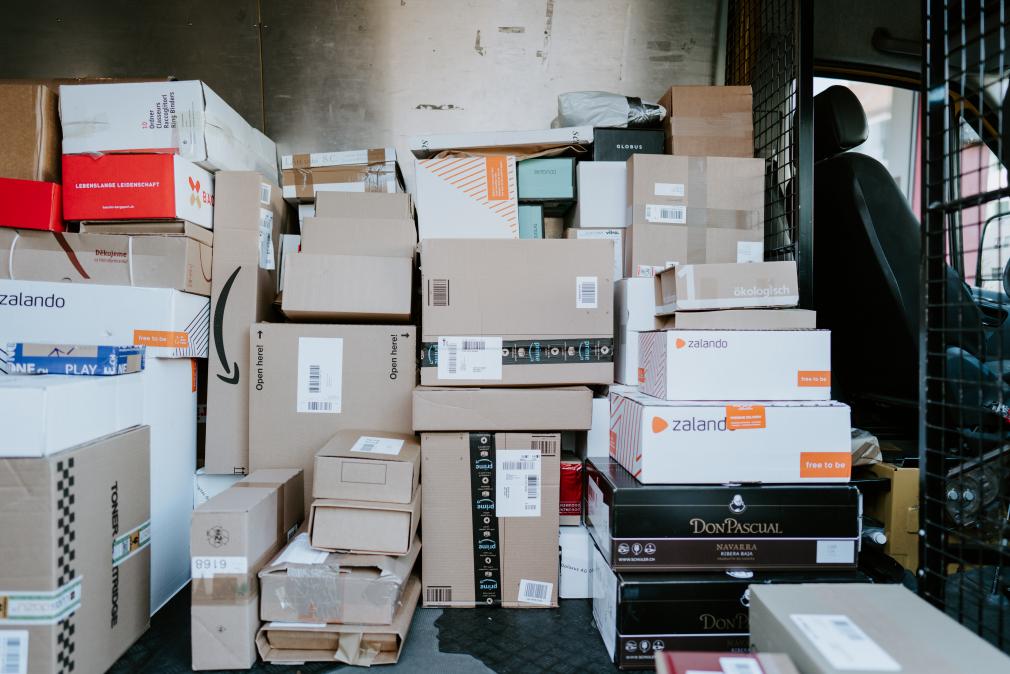 douane-waarschuwt-voor-extra-kosten-britse-webshops