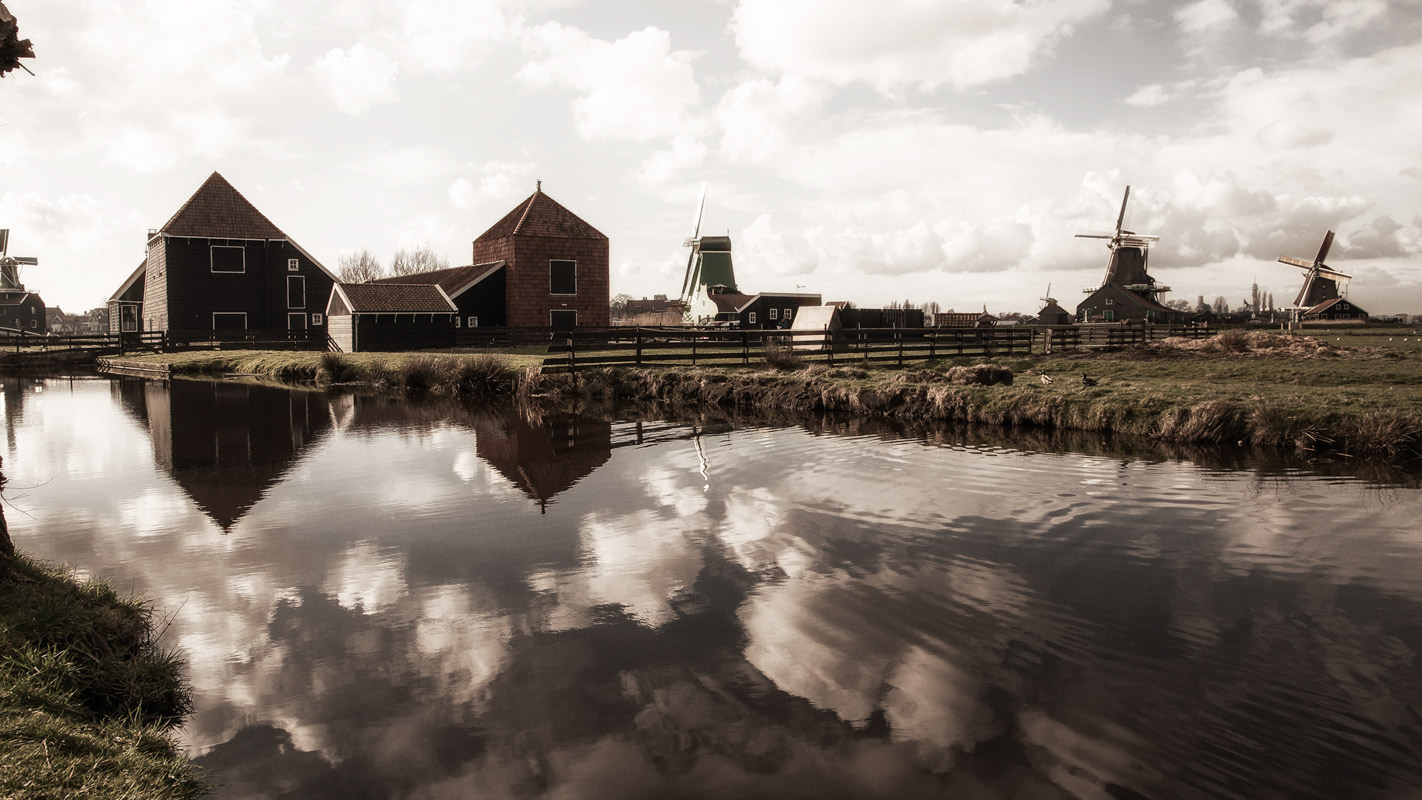 spiegeling-zaanse-schans