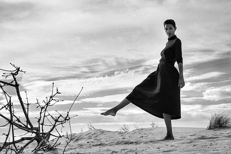 dunes-with-lakshmi