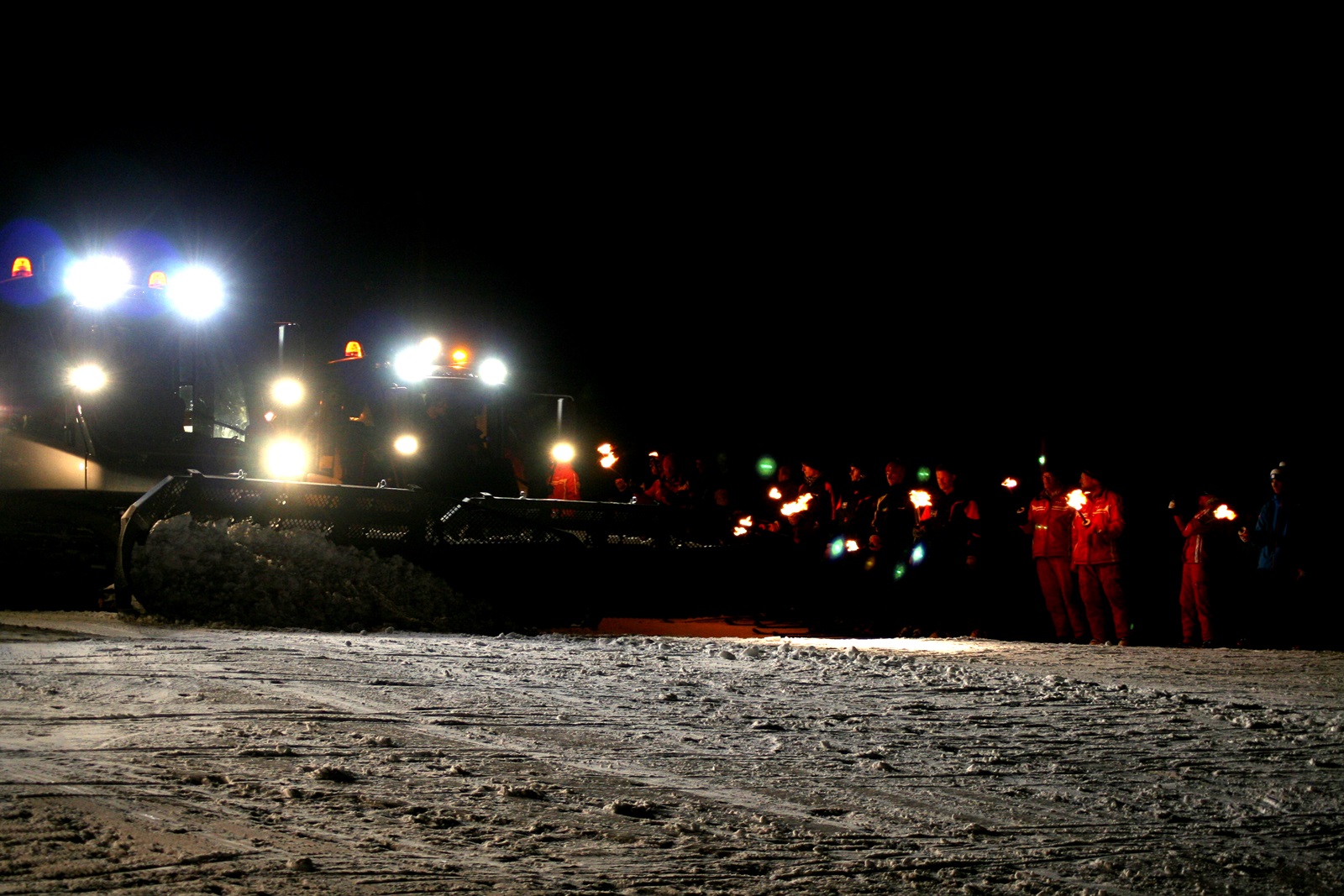 fakkeltocht-voor-omgekomen-instructeur