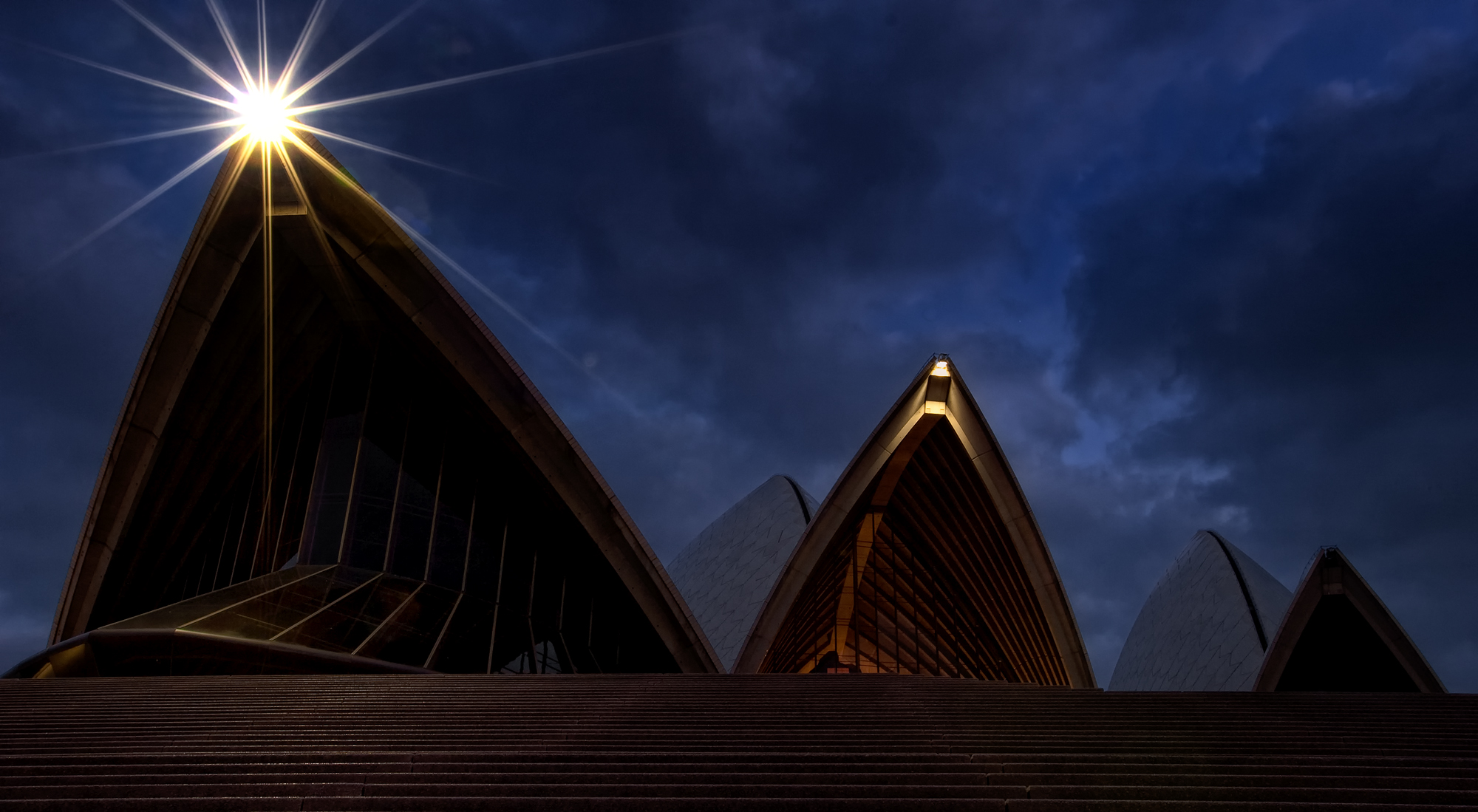 opera-house-by-night