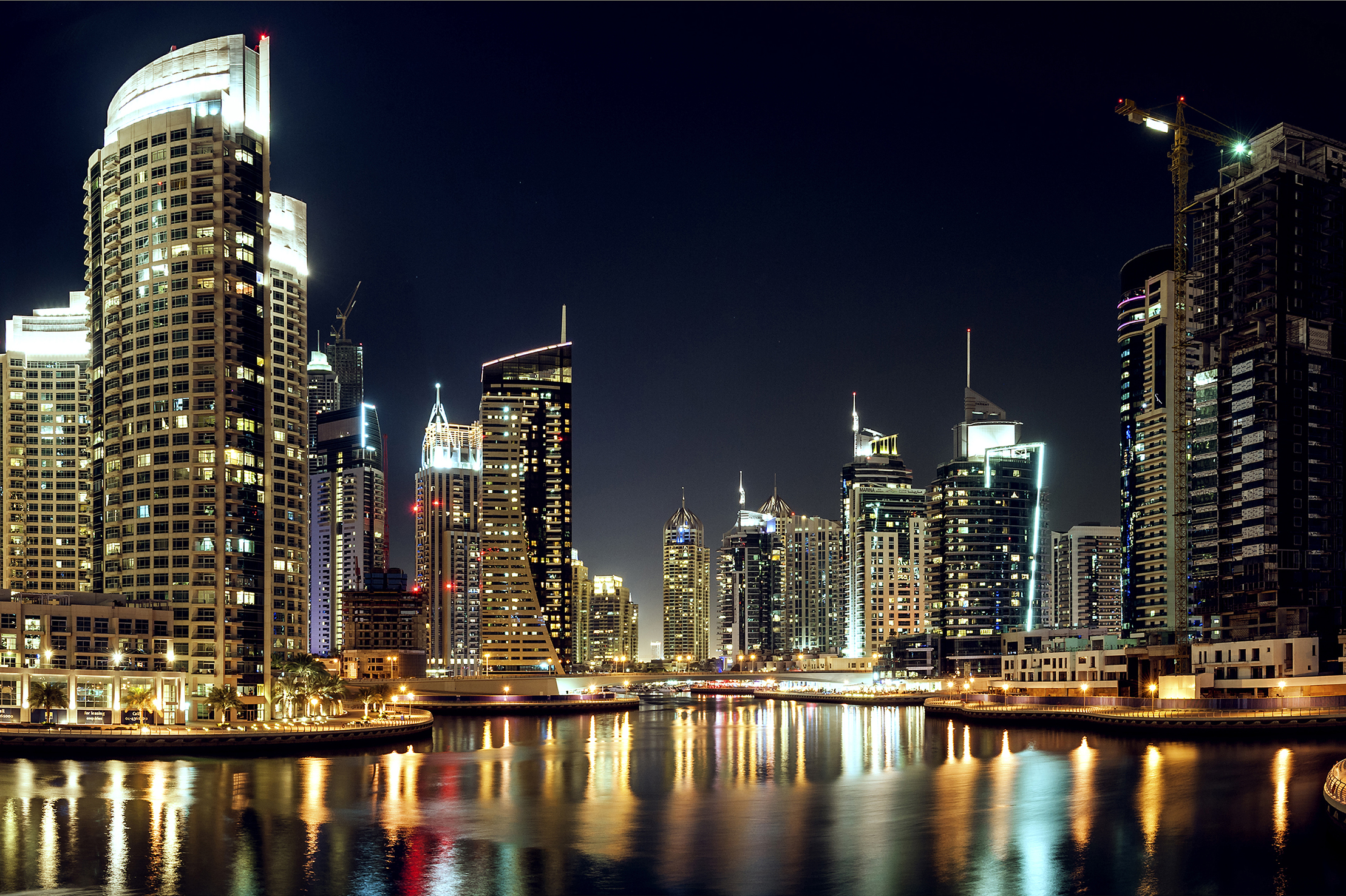 dubai-marine-at-night