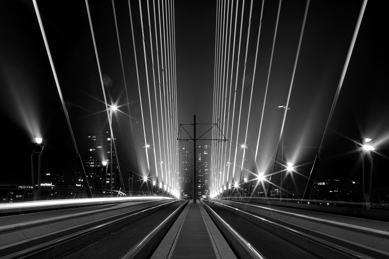 avondfoto-van-een-brug