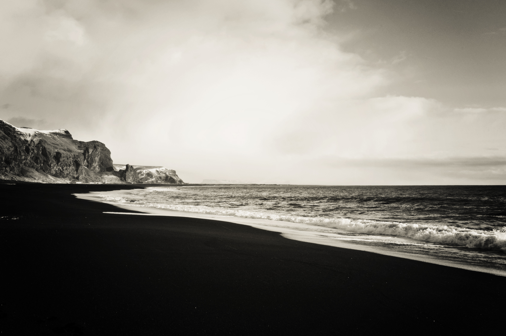 black-sand-beach-iceland-1