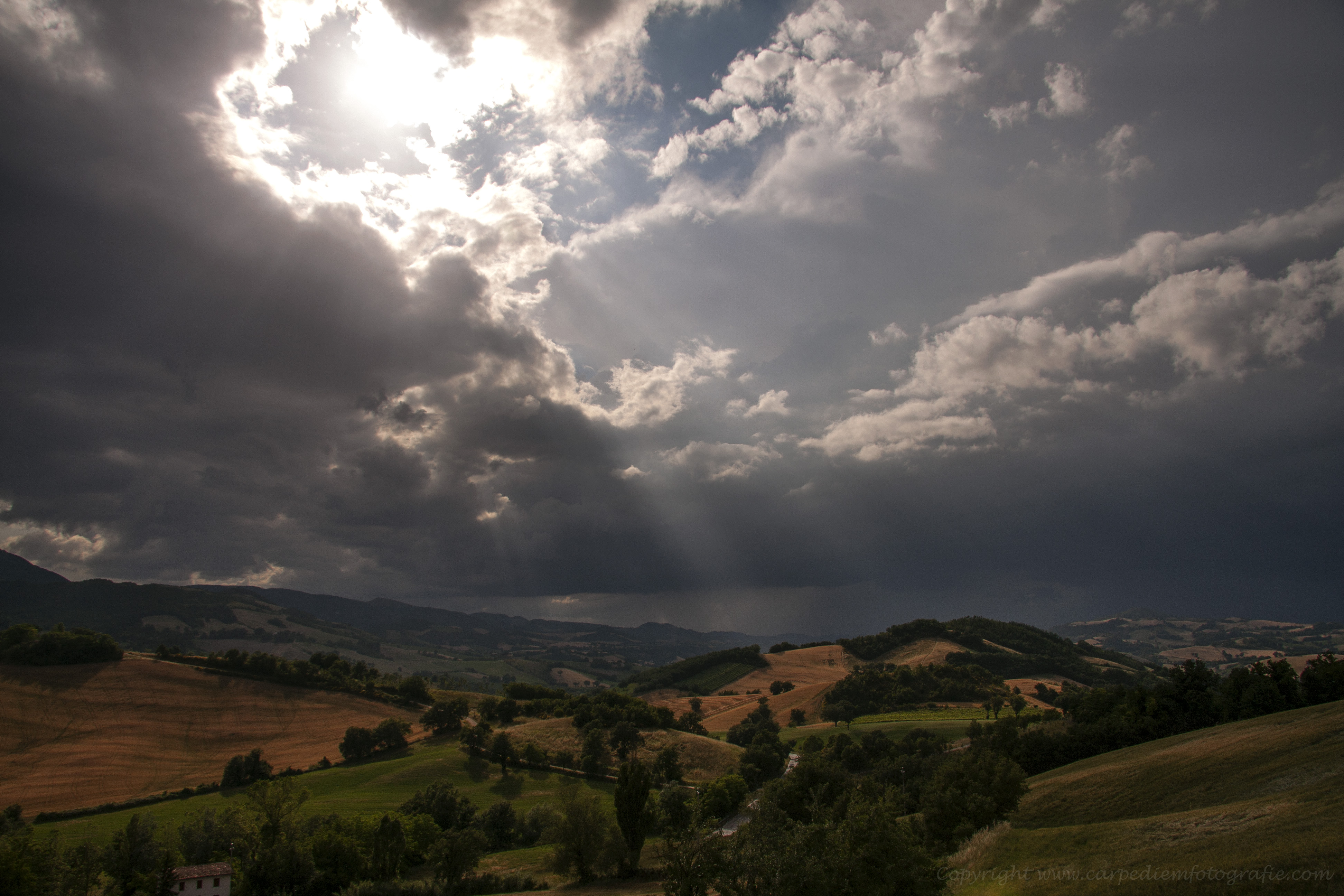 storm-coming-at-acqualagna-le-marche-italy