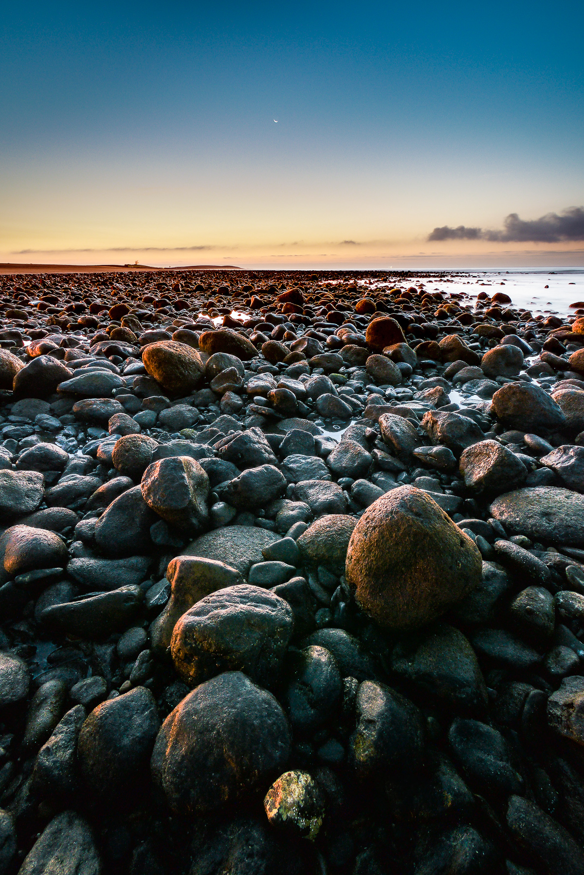 when-moon-and-sun-meet