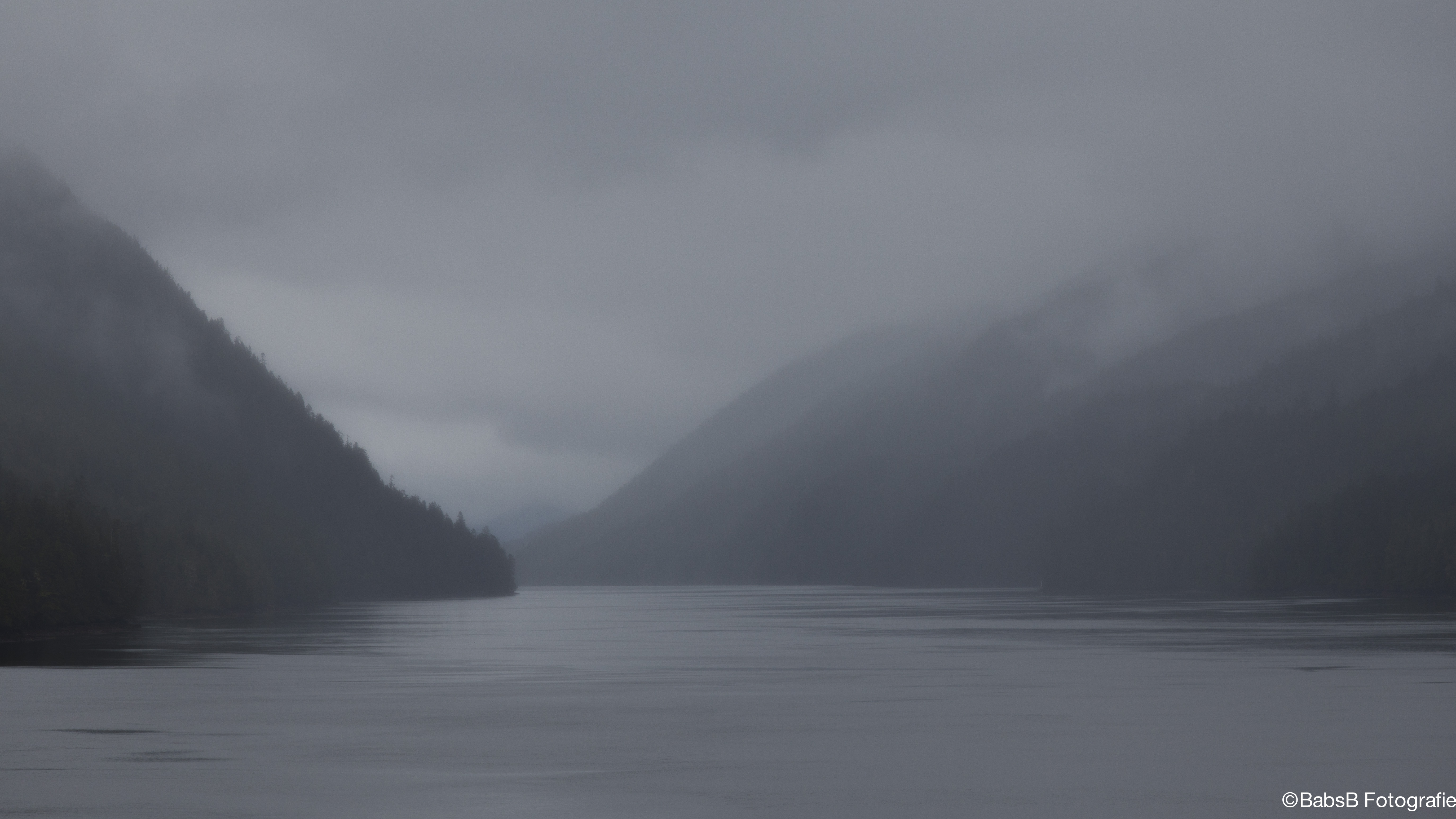 fog-over-inside-passage