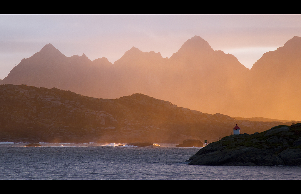 lofoten-sunriser