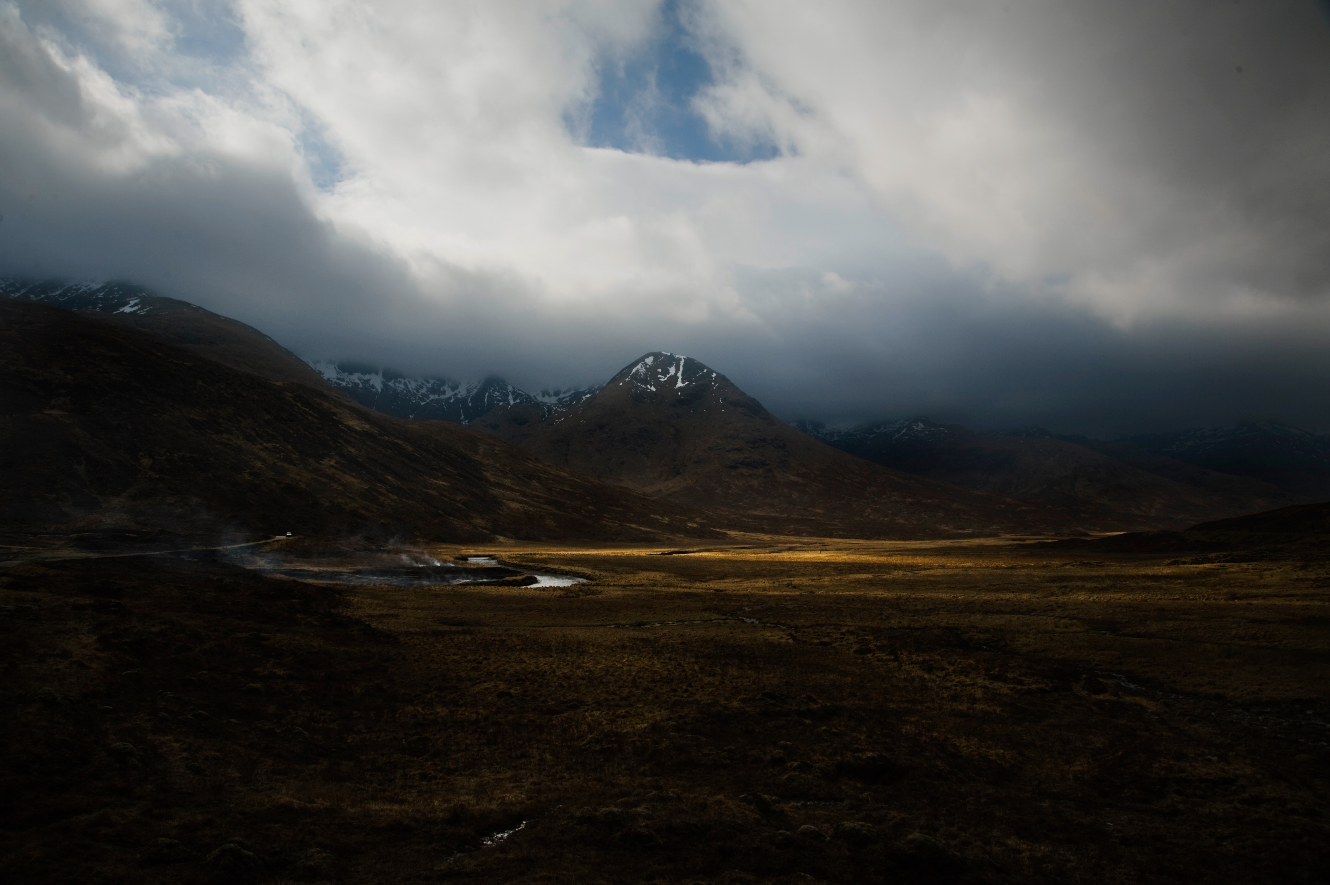 de-dreigende-schoonheid-van-de-schotse-highlands-met-zijn-unieke