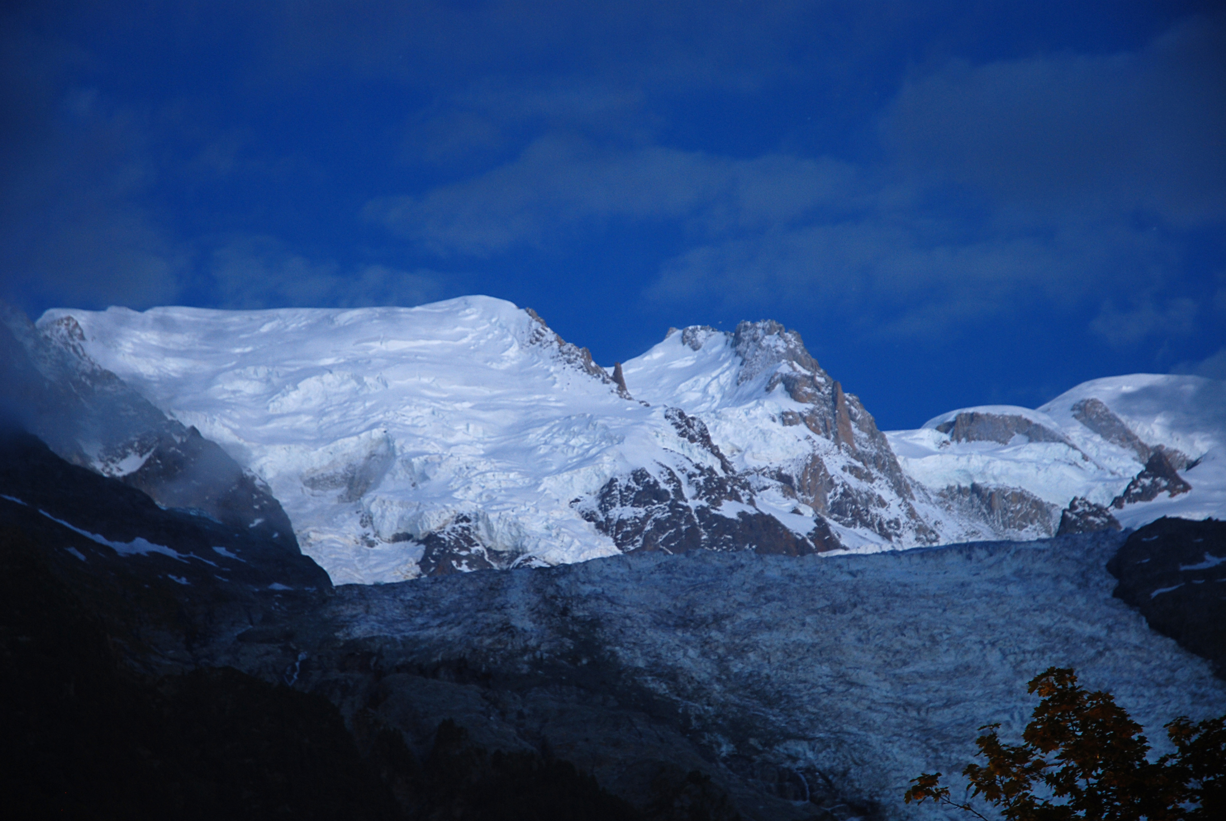 blue-hour-on-the-mont-blanc