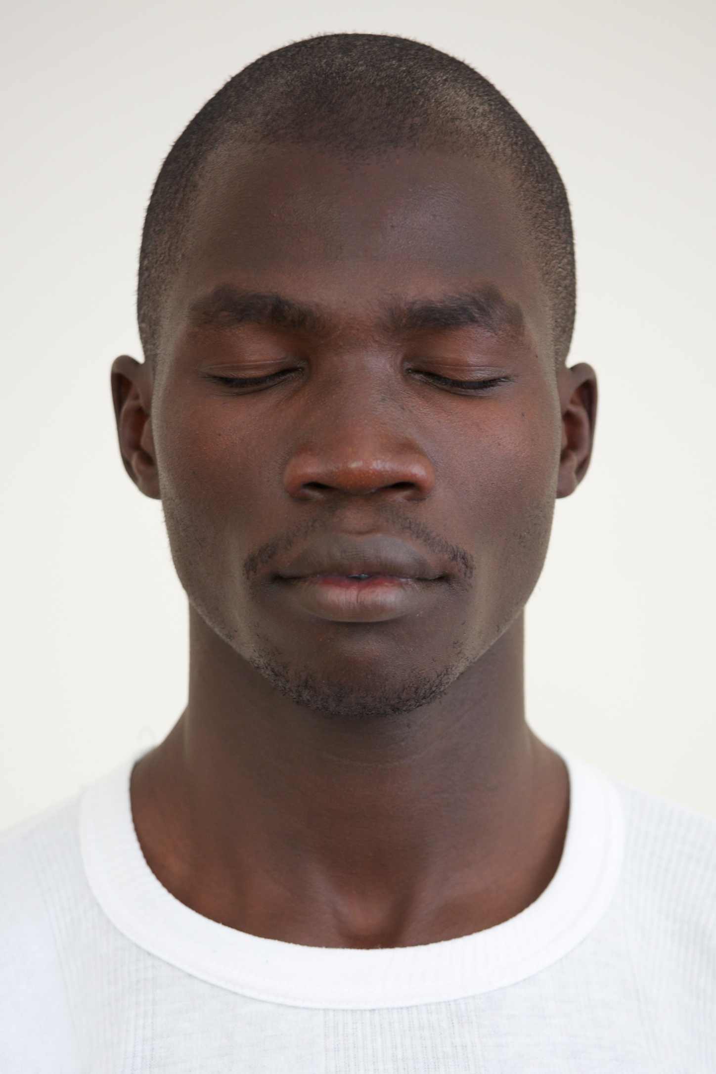 portraits-eyes-closed-steve