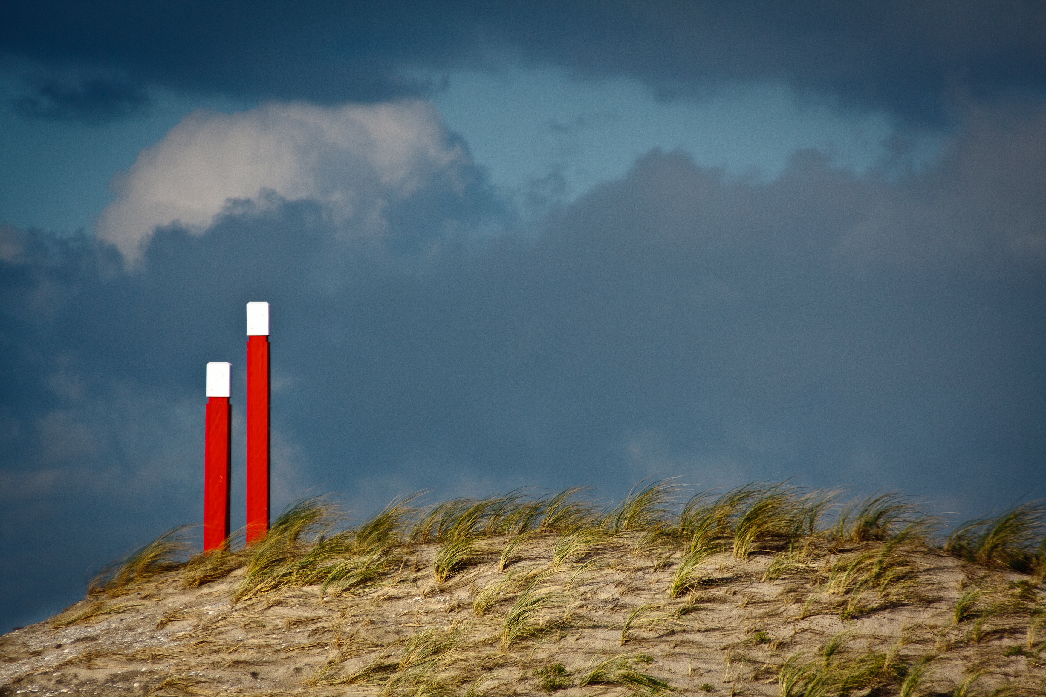 mijlpaal-in-de-duinen