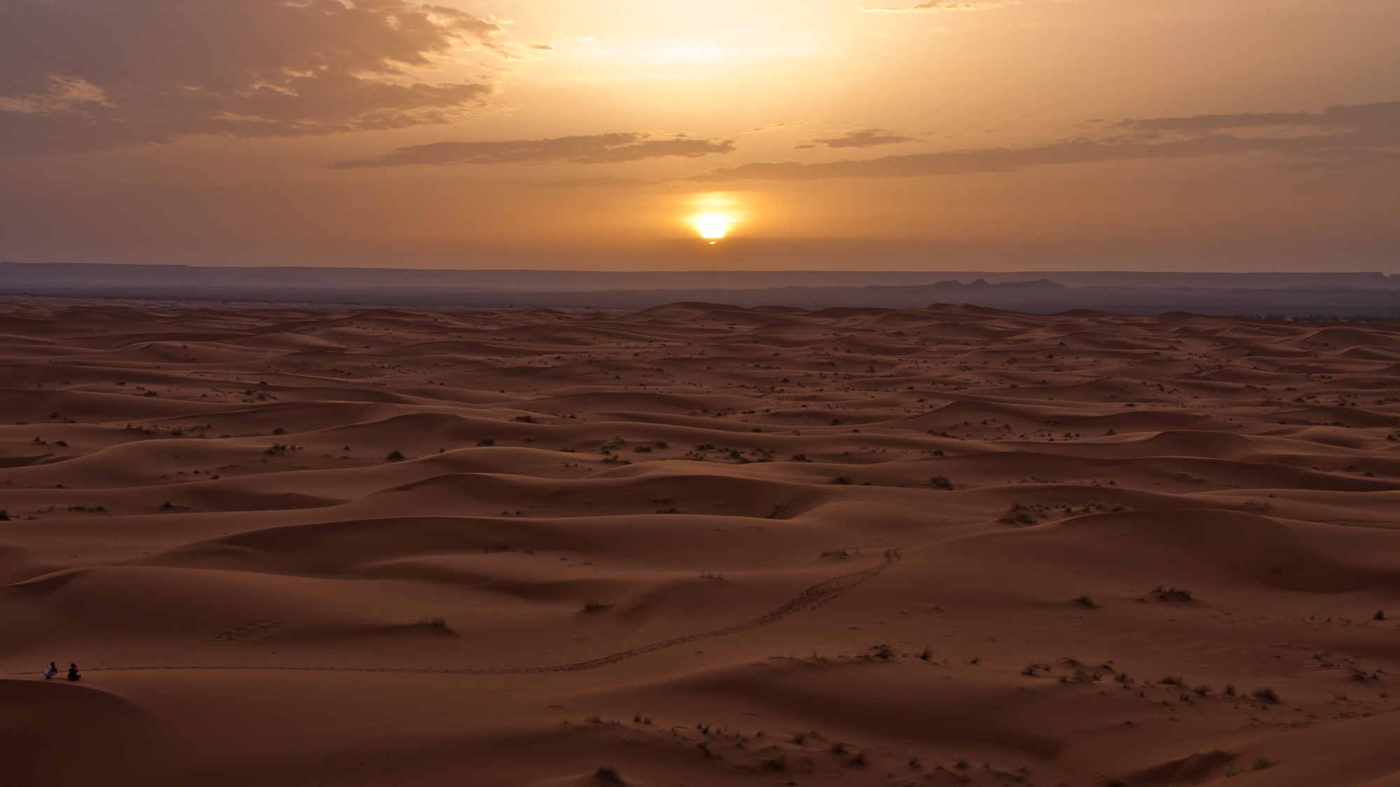 sunrise-in-the-sahare