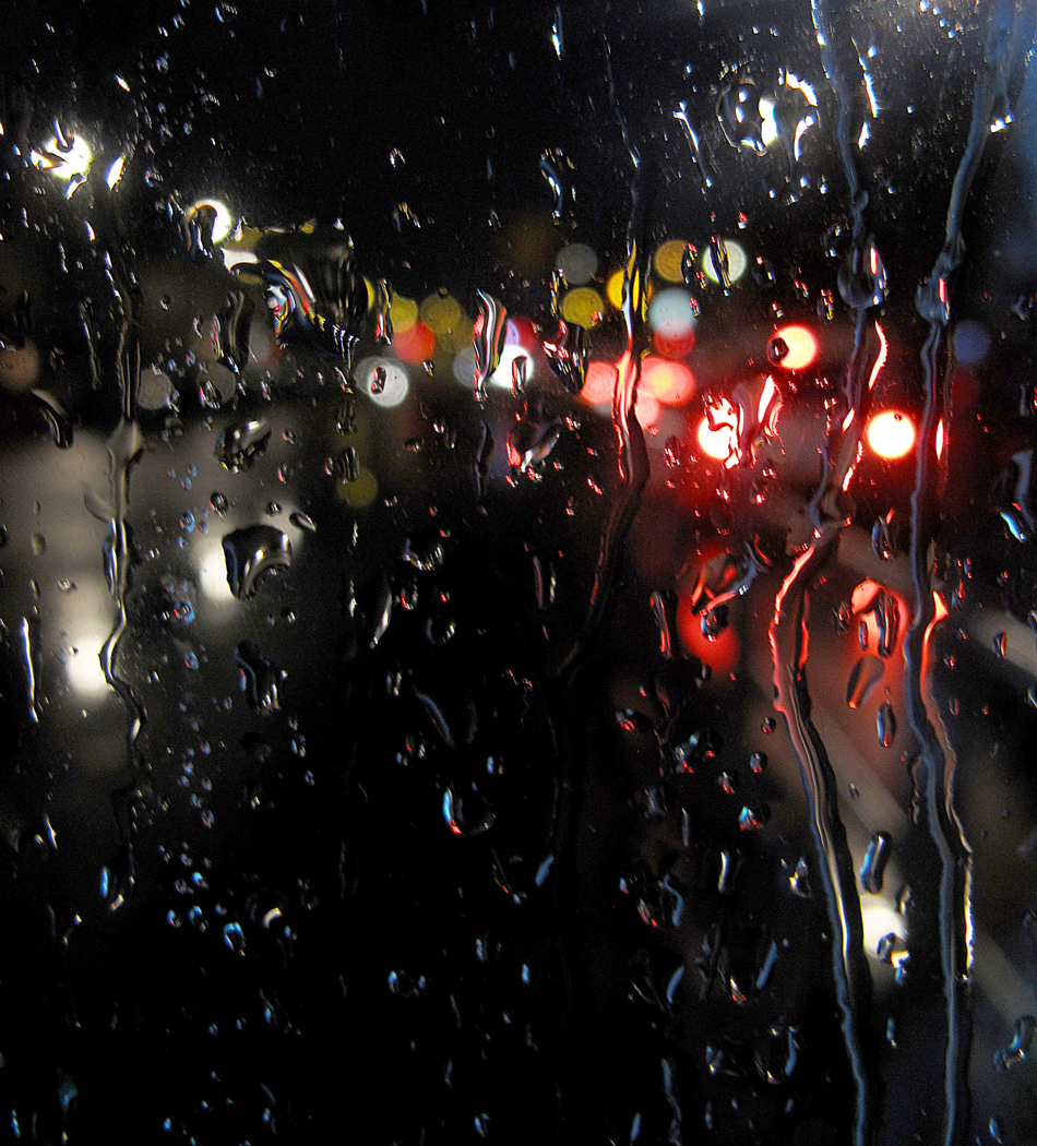 avondspits-tijdens-de-regen