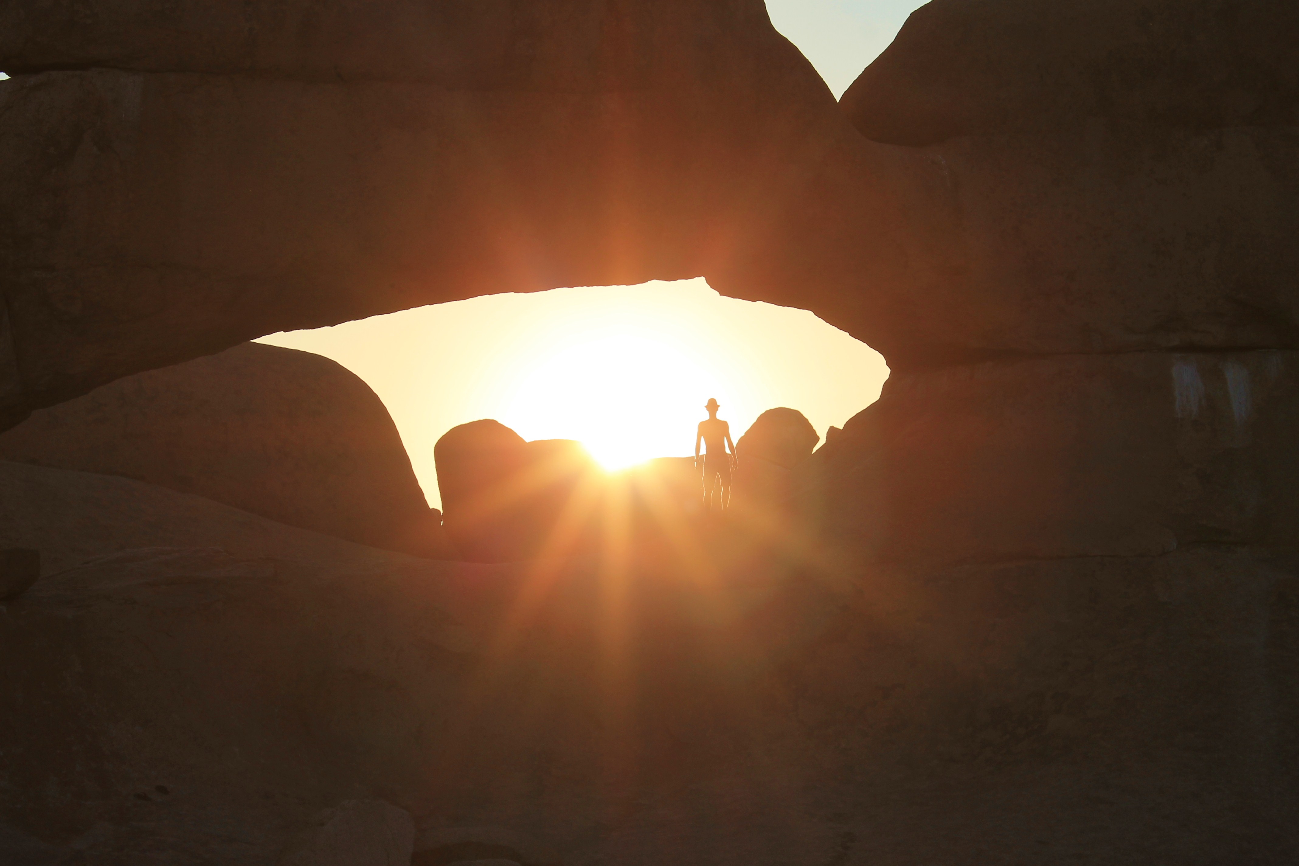 rock-arch-silhouette