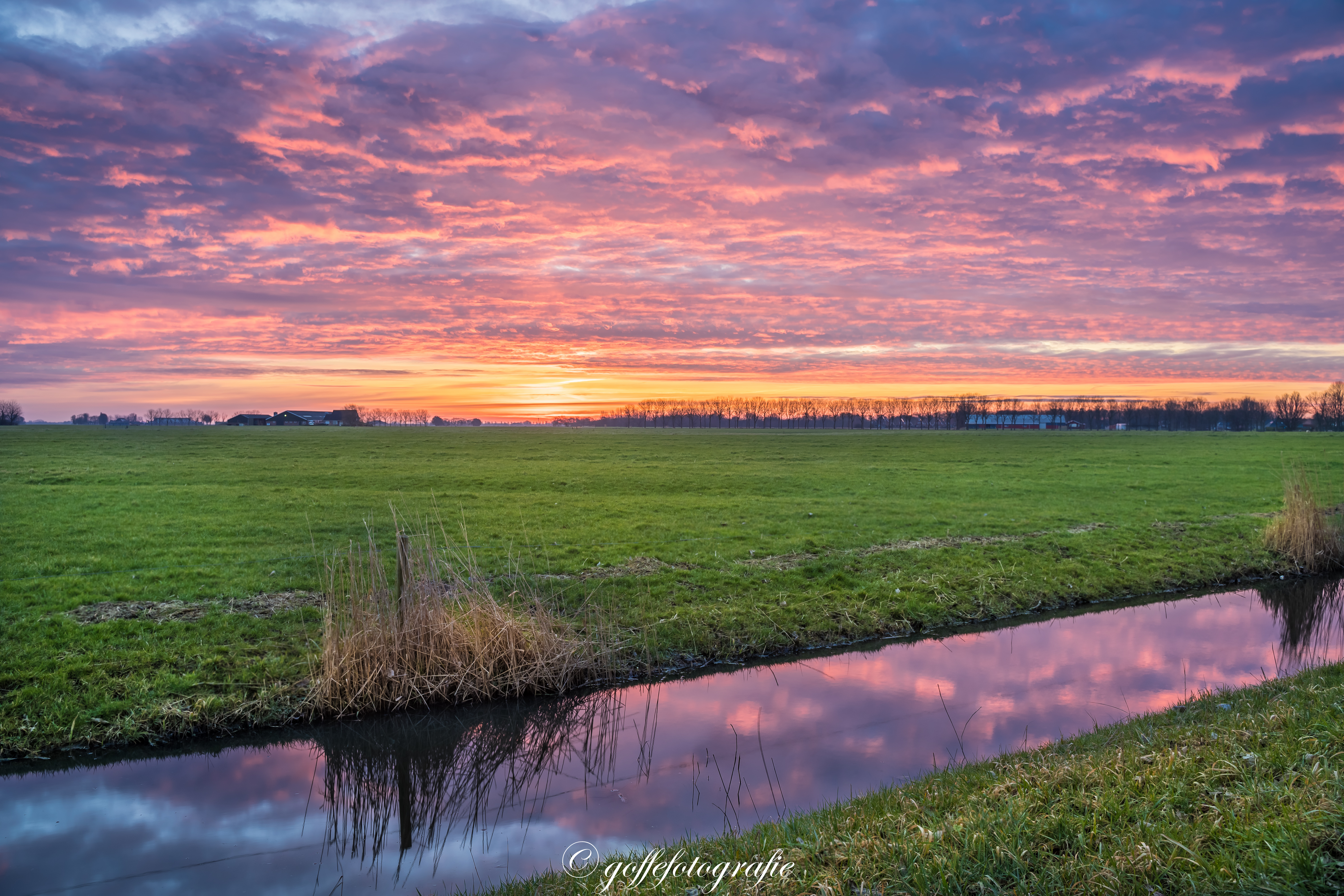 zonsopkomst-in-het-mooie-friesland