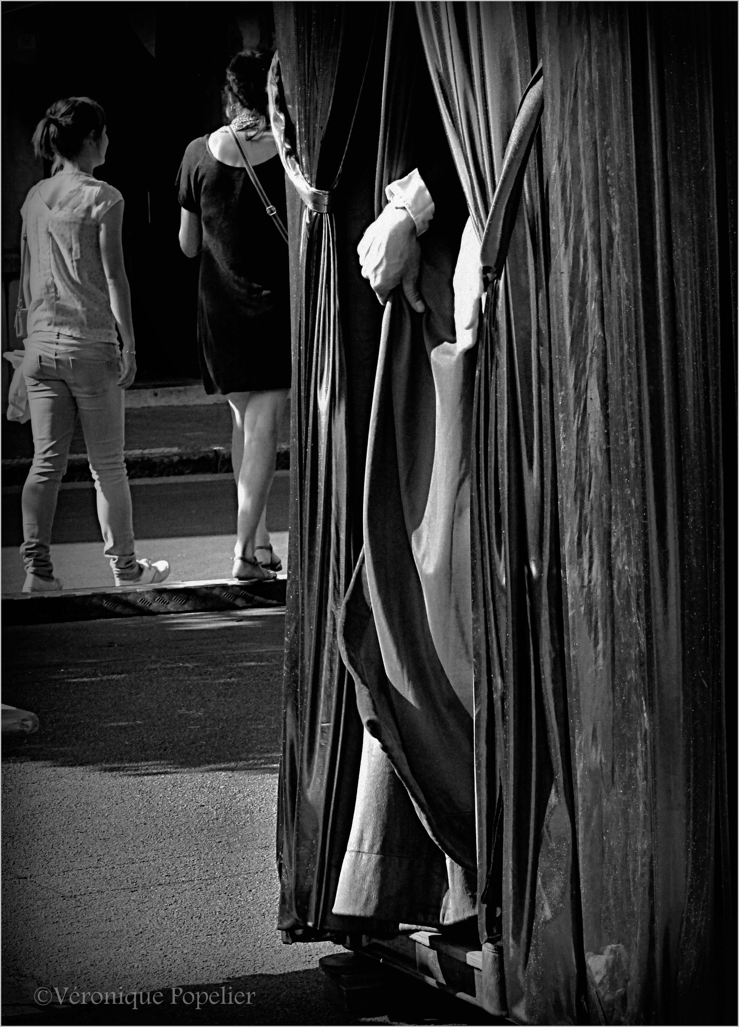 come-inside-my-playhouse