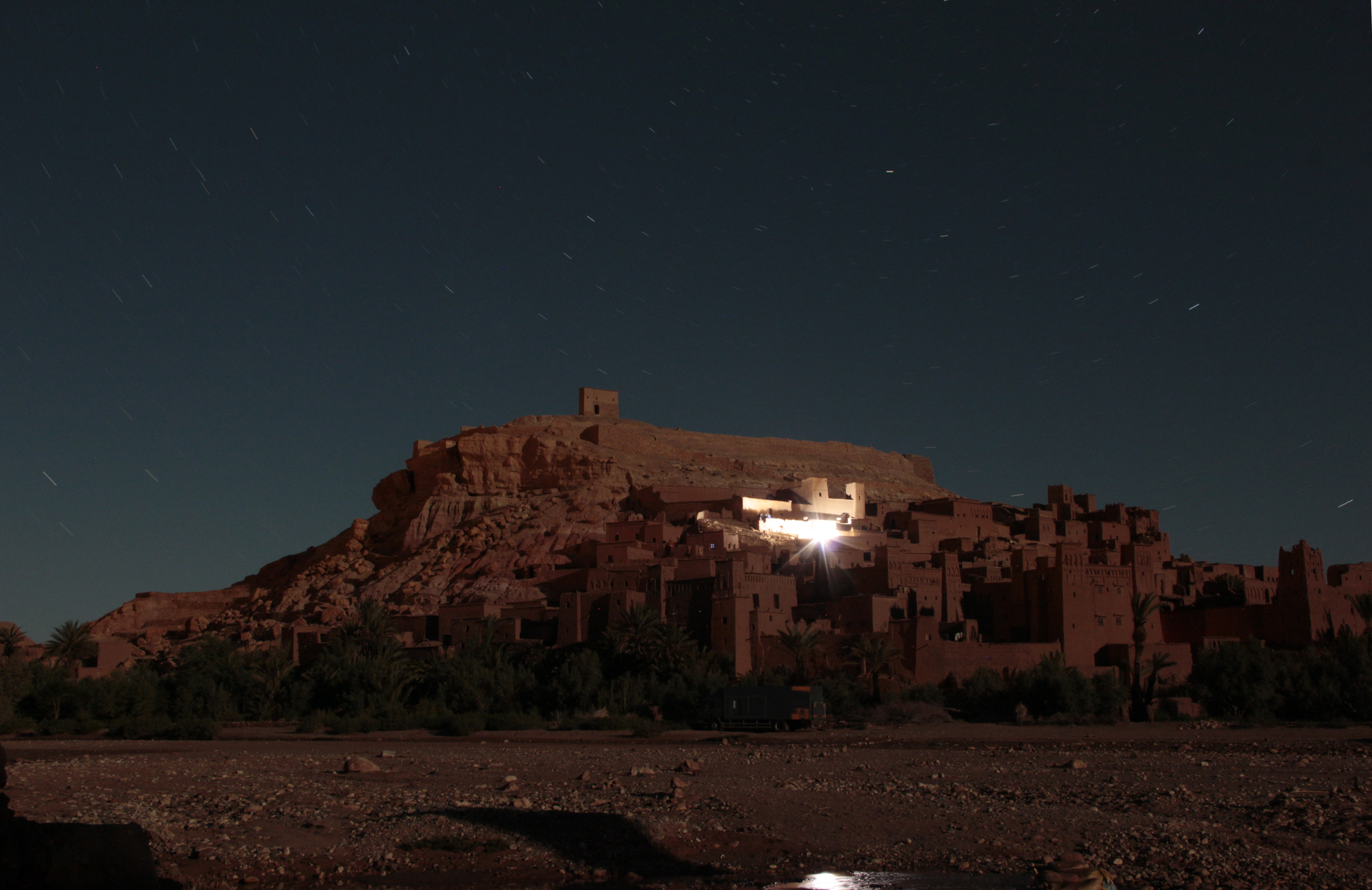a%C3%AFt-benhaddou-by-night