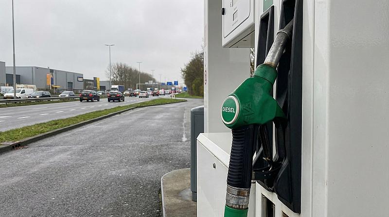 ondernemer-met-dieselbus-550-euro-meer-kwijt-op-jaarbasis-door-recordprijzen