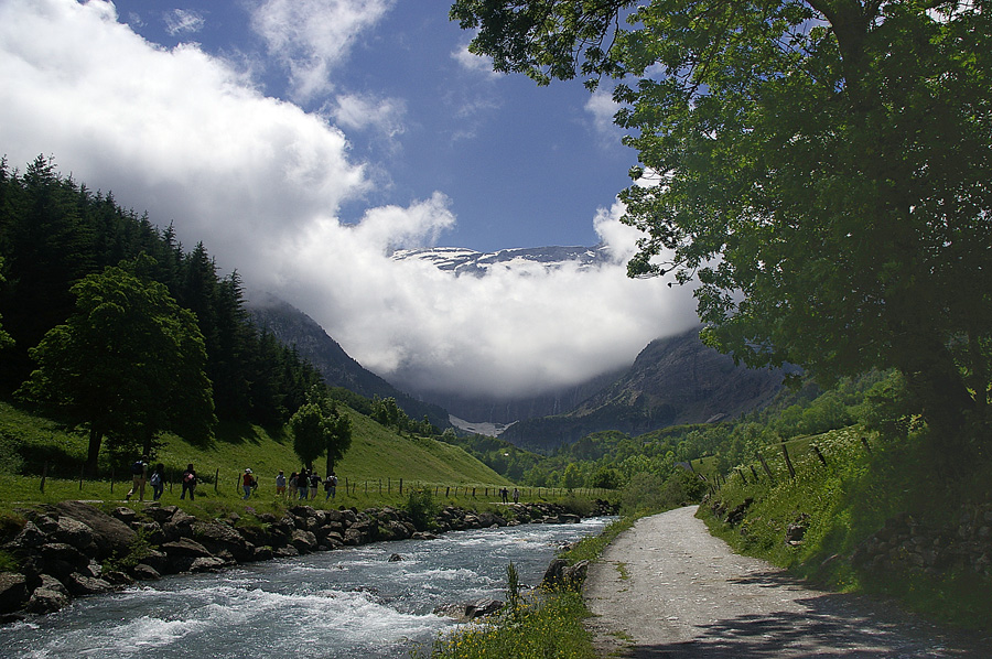 la-vall%C3%A9e-de-luz-gavarnievarnie