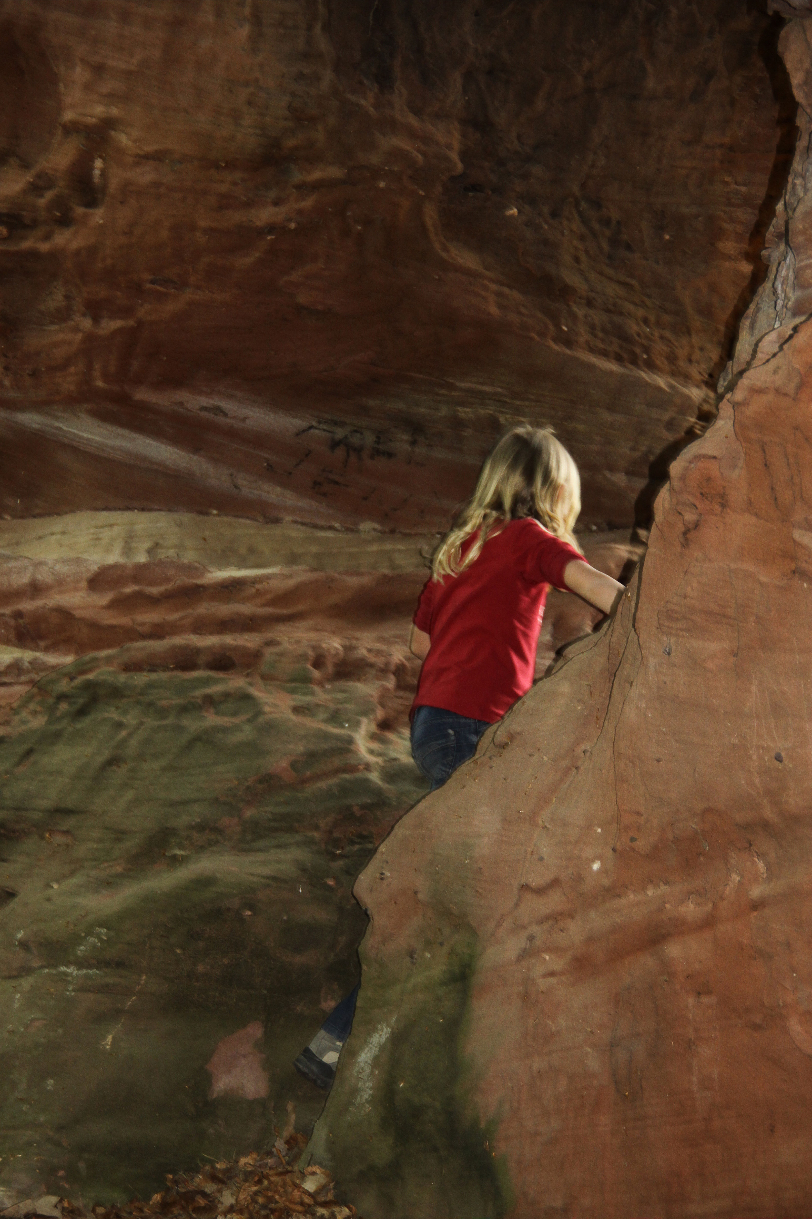 meisje-met-rood-shirt