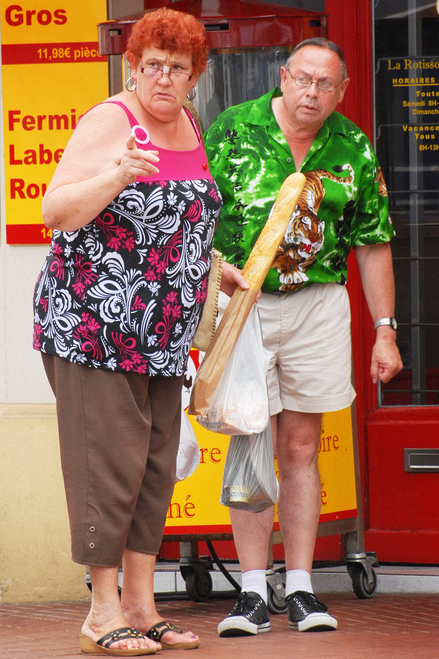 he-kijk-dat-zijn-toch-niet-onze-buren