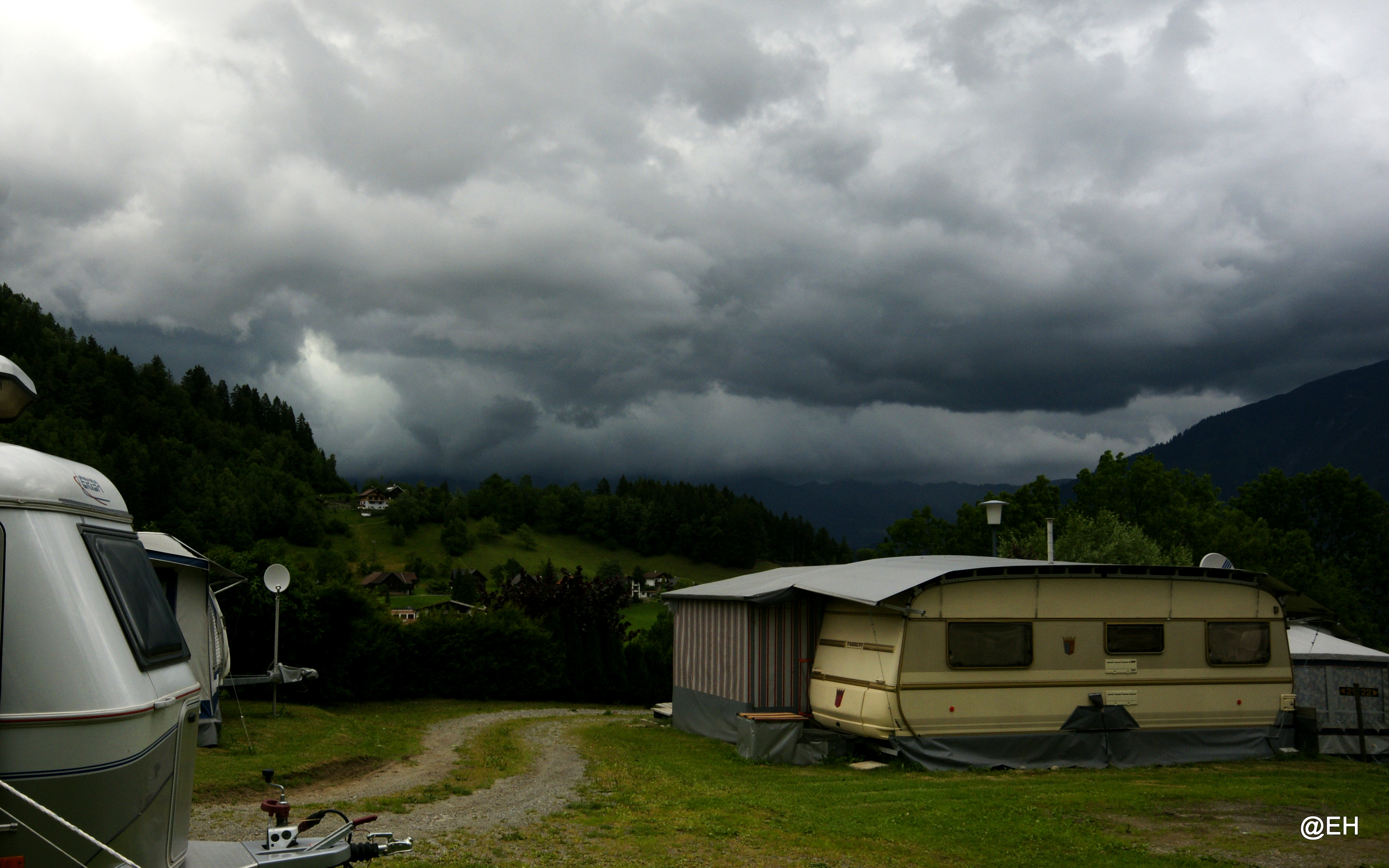 b%C3%BCrserberga-kolkende-wolken