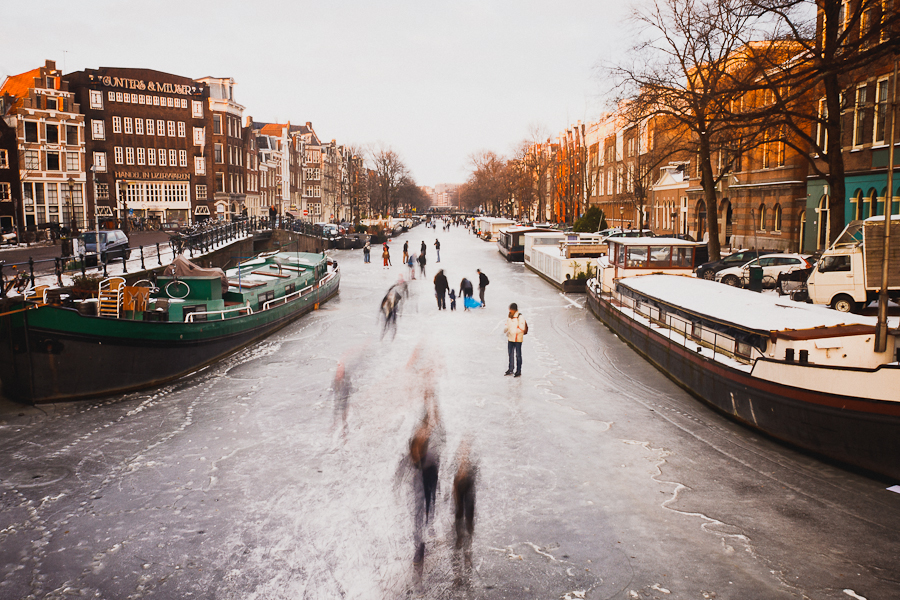 op-het-ijs-in-amsterdam