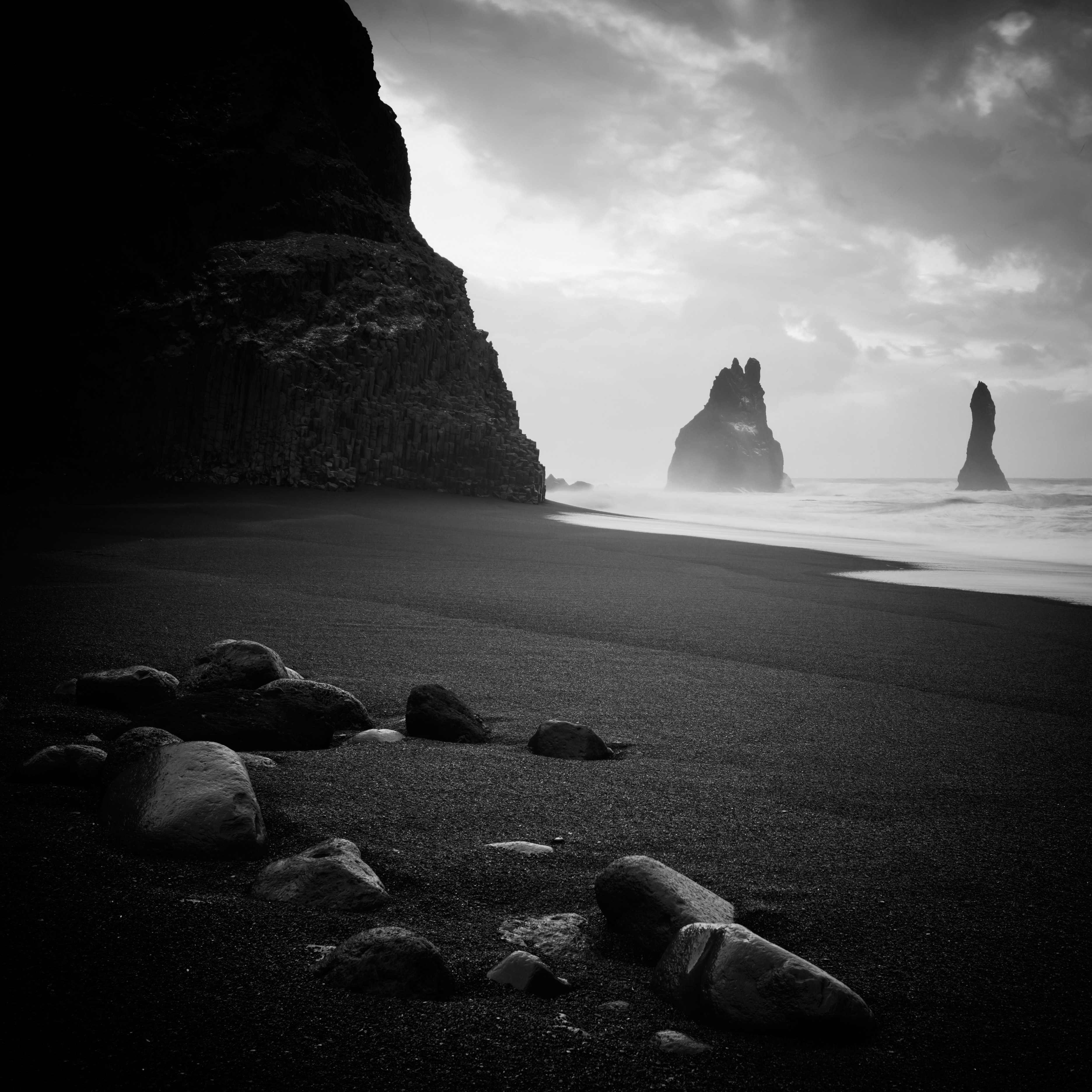 reynisdrangar-ijsland