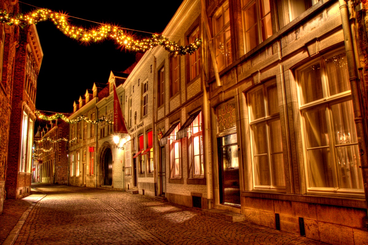 maastricht-stokstraat-in-kerstsfeer
